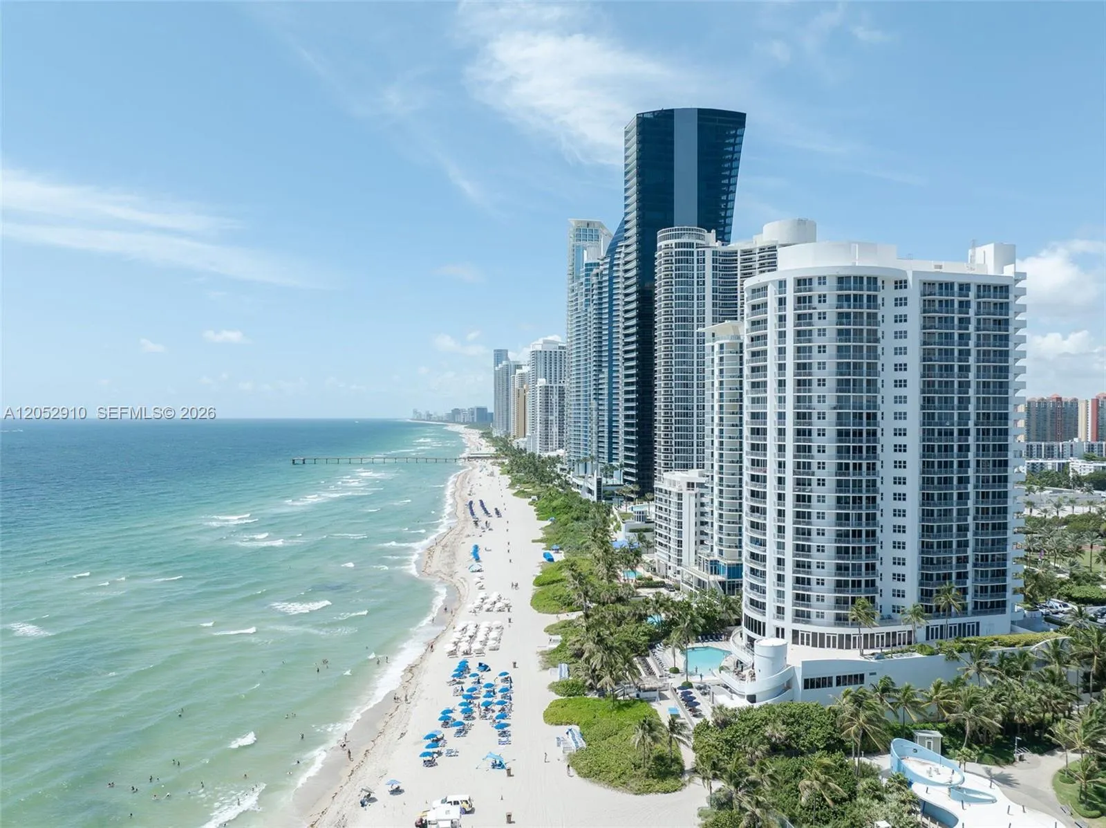 Foto de propiedad en 17375 Collins Avenue 2101, Sunny Isles Beach, FL 33160 Sunny Isles Beach con MLS# 