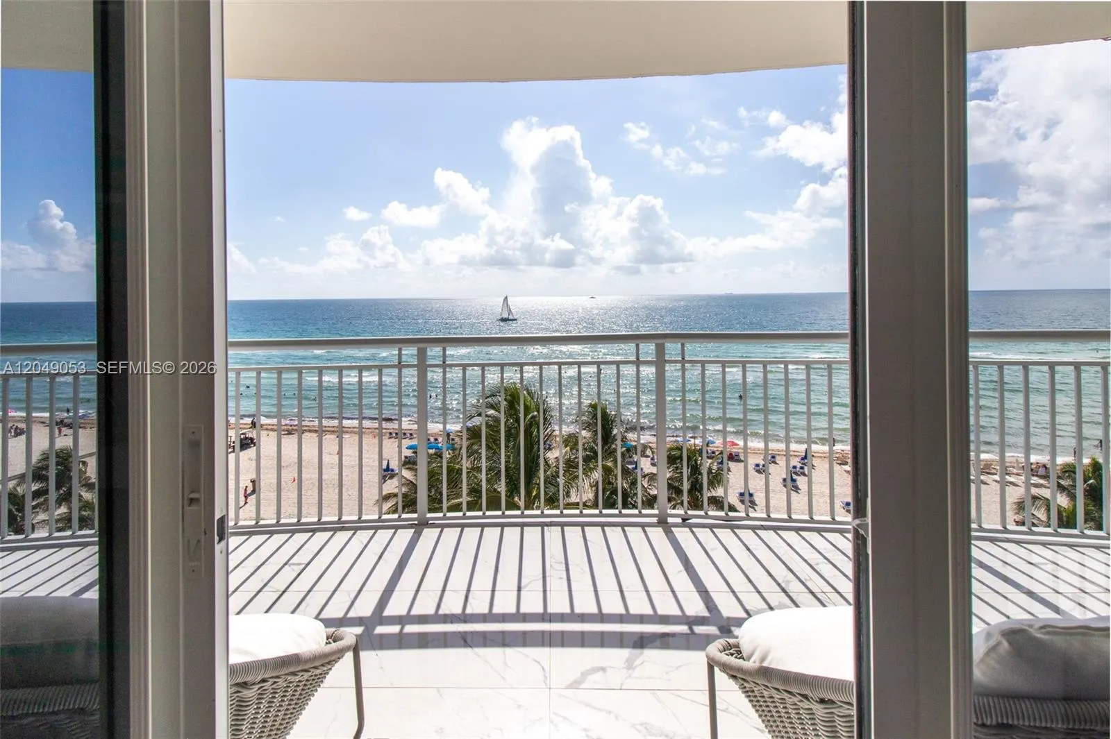 Foto de propiedad en 17375 Collins Avenue 701, Sunny Isles Beach, FL 33160 Sunny Isles Beach con MLS# 