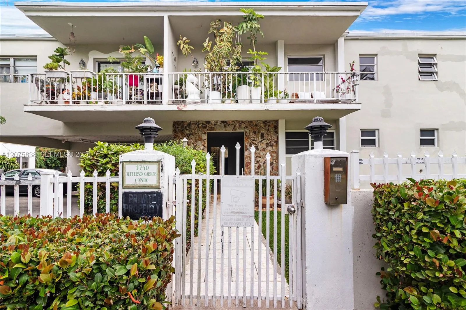 Foto de propiedad en 1740 Jefferson Avenue 8, Miami Beach, FL 33139 Miami Beach con MLS# 