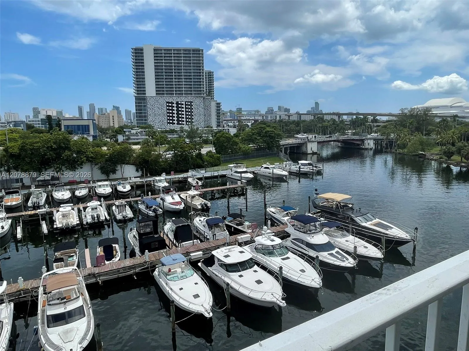 Foto de propiedad en 1740 N River Drive 612, Miami, FL 33125 Miami con MLS#
