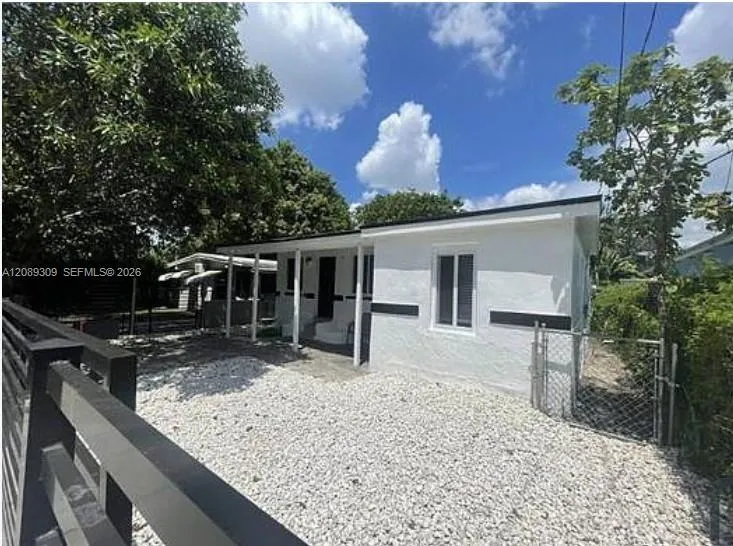 En Venta 1741 NW 68th Terrace, Miami, FL 33147, Miami, FL 33147