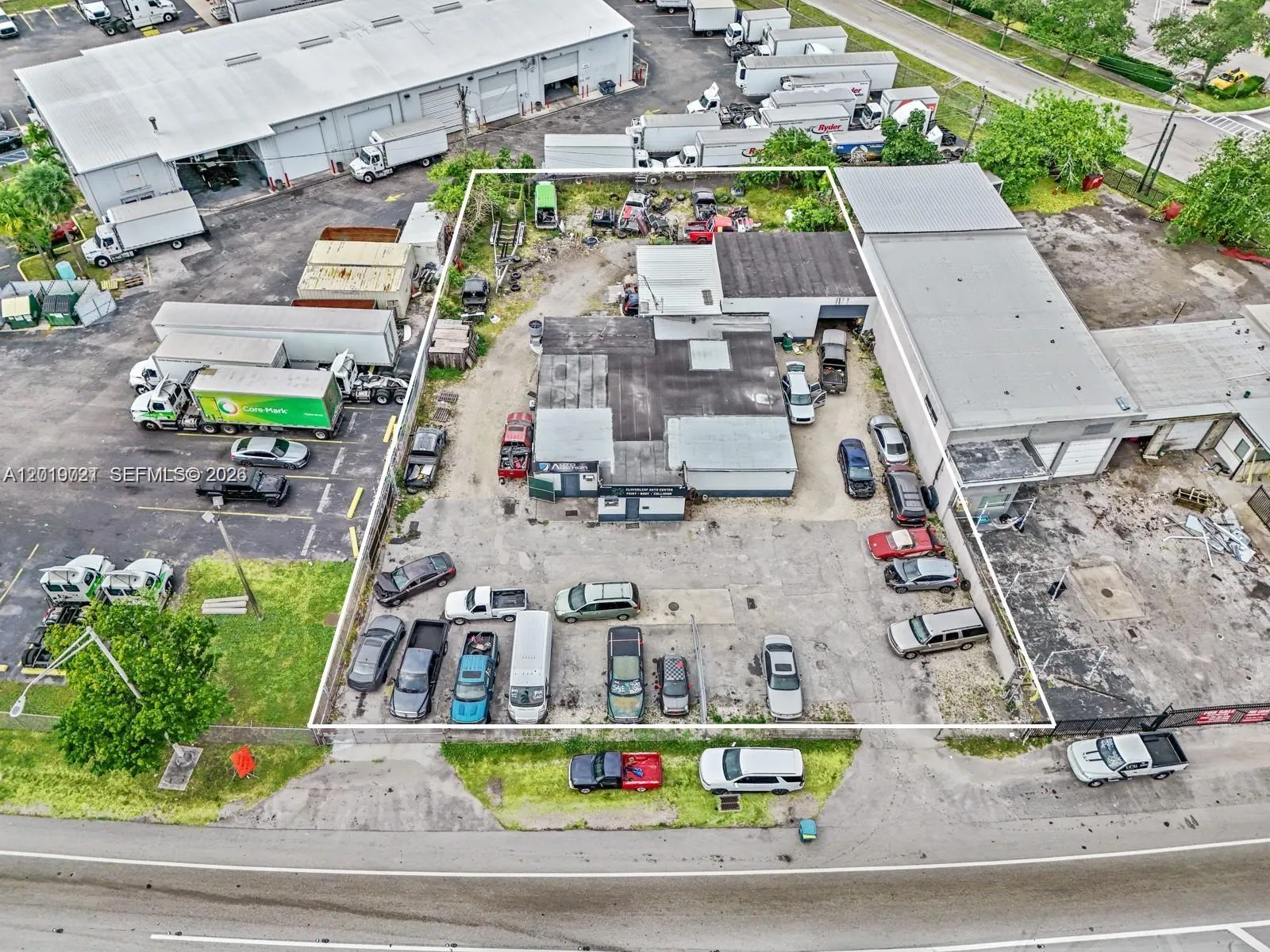 Foto de propiedad en 17410 NW 2nd Avenue, Miami Gardens, FL 33169 Miami Gardens con MLS# 