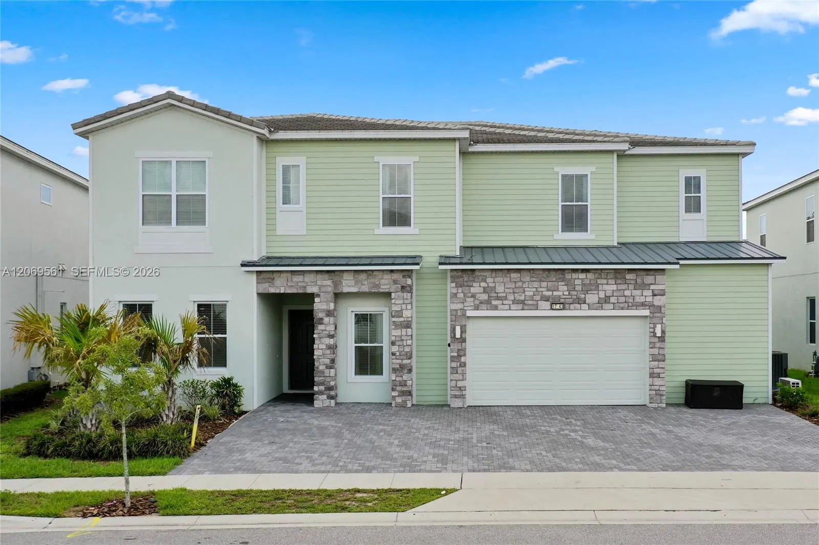 Foto de propiedad en 1743 Oak Blossom Drive, Davenport, FL 33837 Davenport con MLS# 