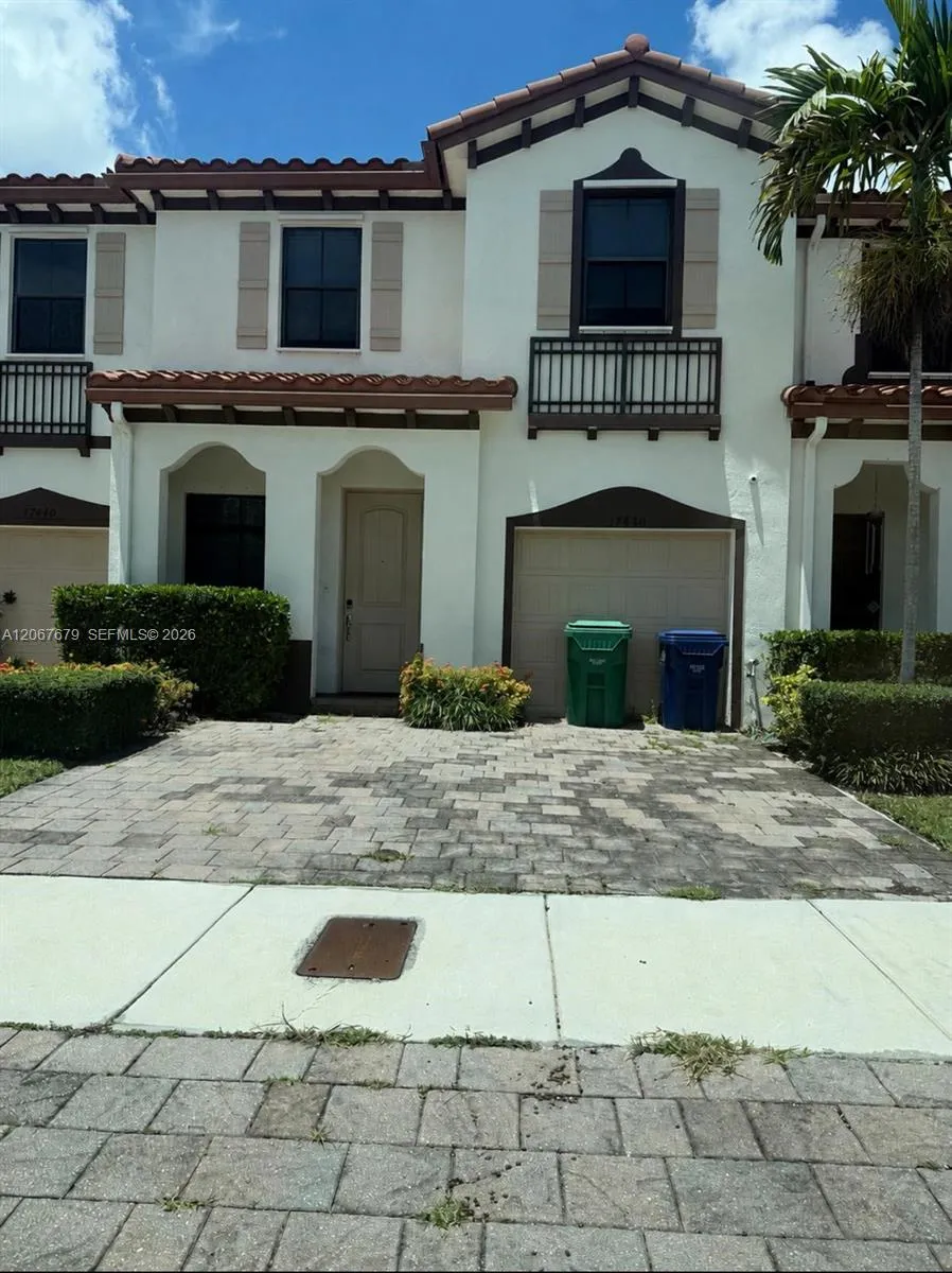 En Renta 17430 SW 153rd Avenue ., Miami, FL 33187, Miami, FL 33187