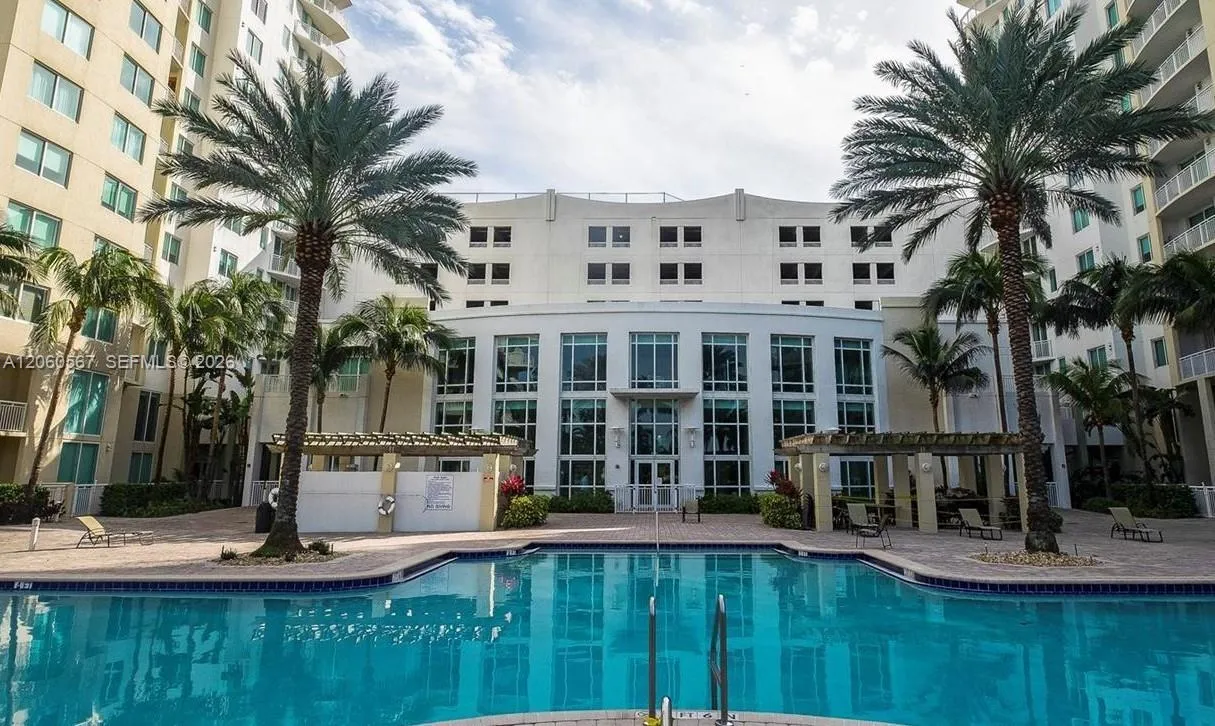 Foto de propiedad en 1745 E Hallandale Beach Boulevard 1606W, Hallandale Beach, FL 33009 Hallandale Beach con MLS#