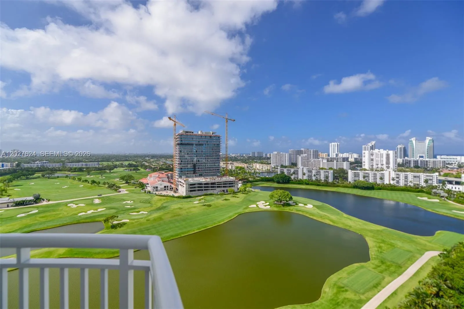 Foto de propiedad en 1745 E Hallandale Beach Boulevard 1903W, Hallandale Beach, FL 33009 Hallandale Beach con MLS#