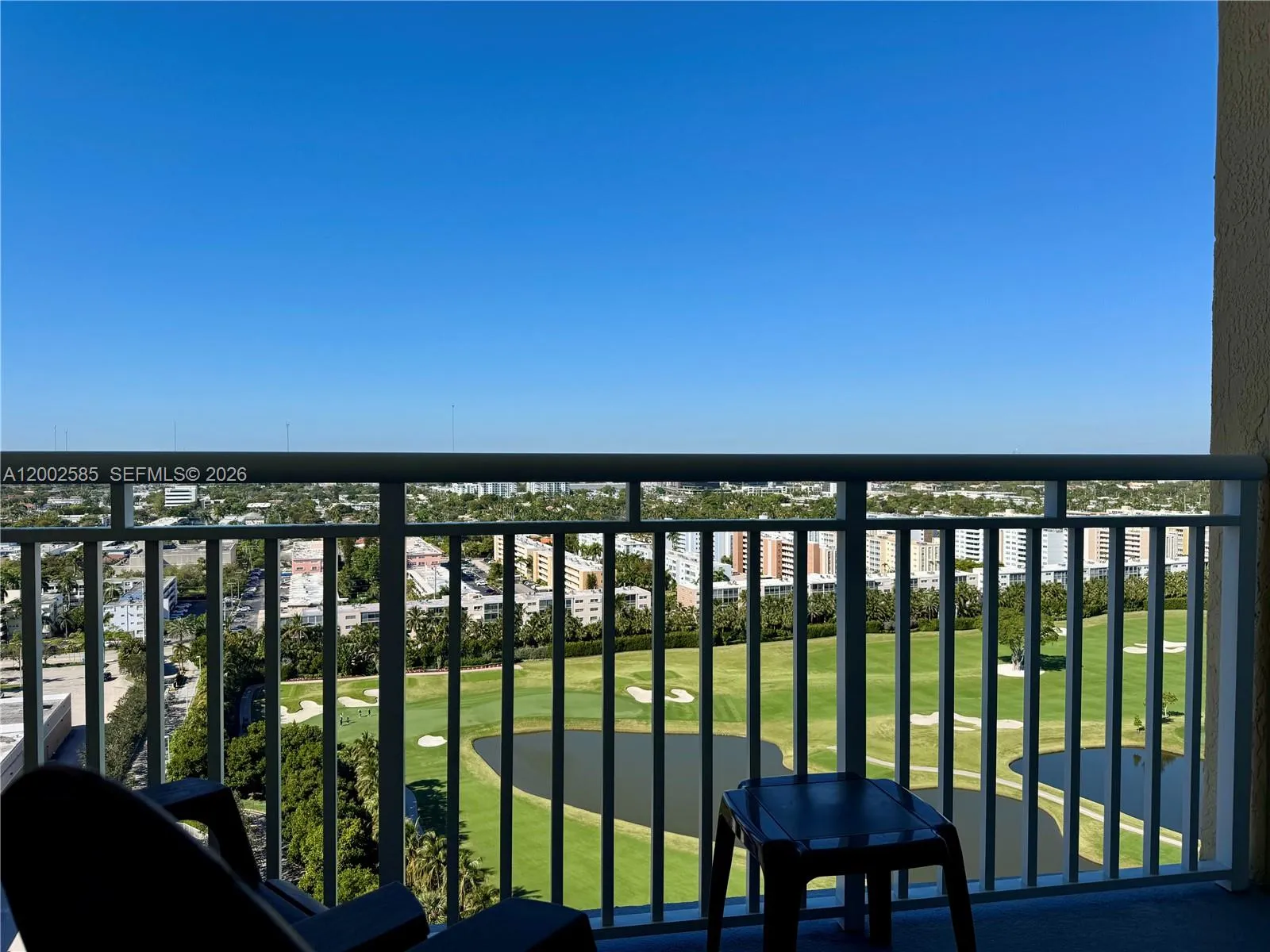 Foto de propiedad en 1745 E Hallandale Beach Boulevard 2001W, Hallandale Beach, FL 33009 Hallandale Beach con MLS#