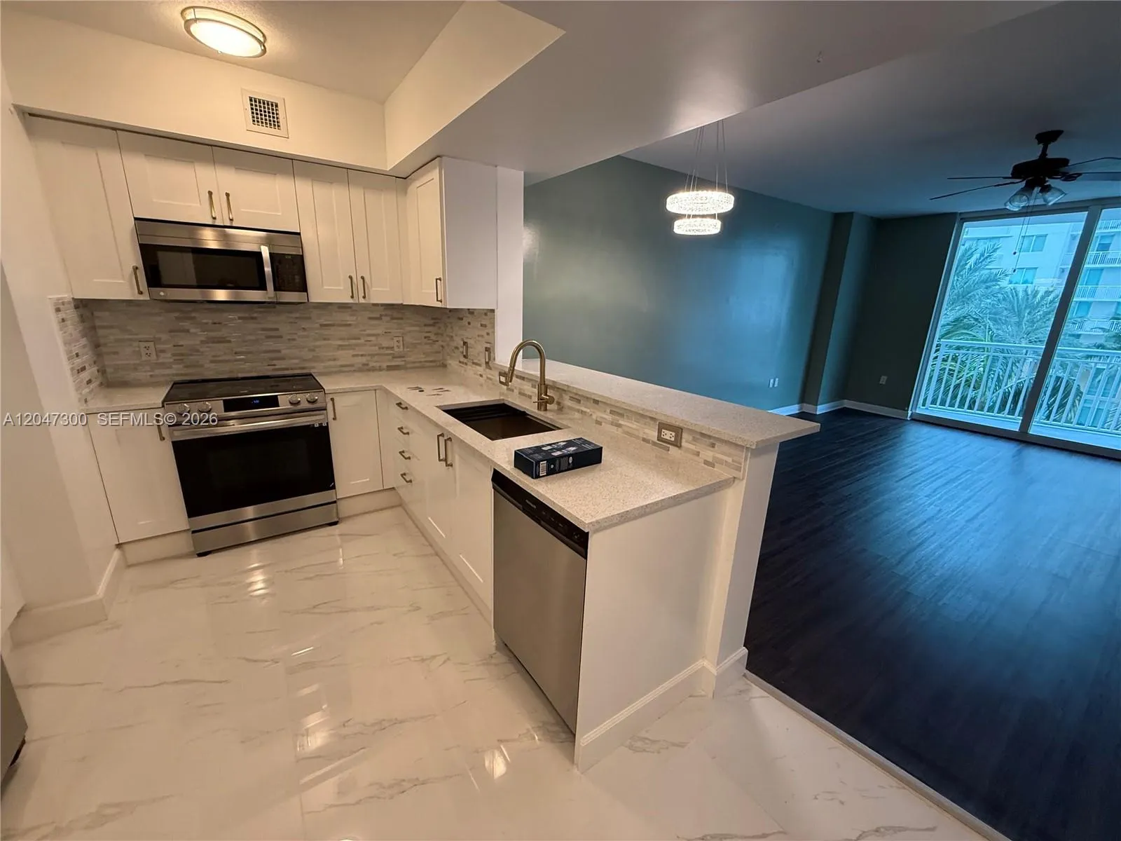 Foto de propiedad en 1745 E Hallandale Beach Boulevard 304W, Hallandale Beach, FL 33009 Hallandale Beach con MLS#