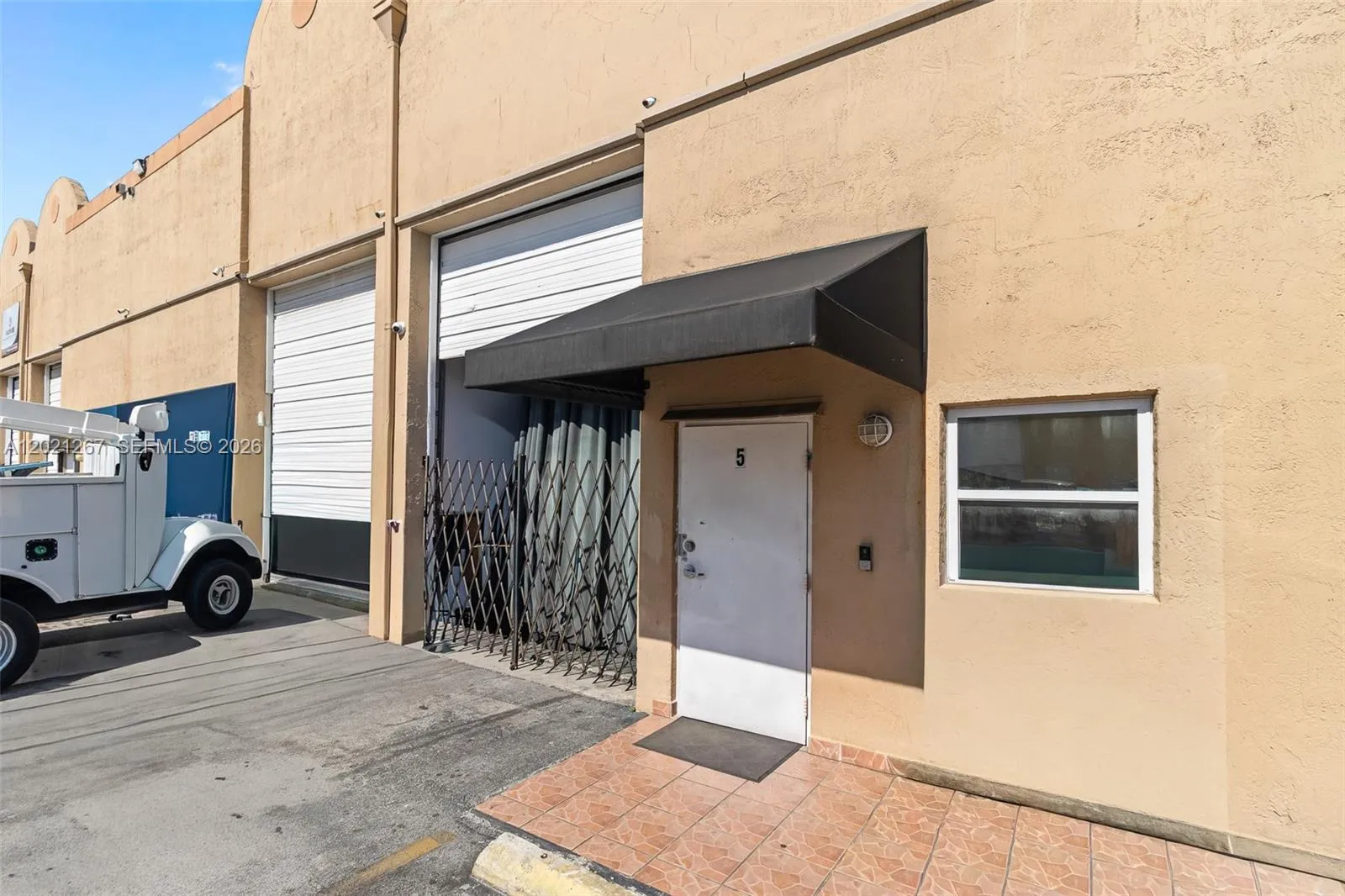 En Venta 1745 W 37th Street 5, Hialeah, FL 33012, Hialeah, FL 33012