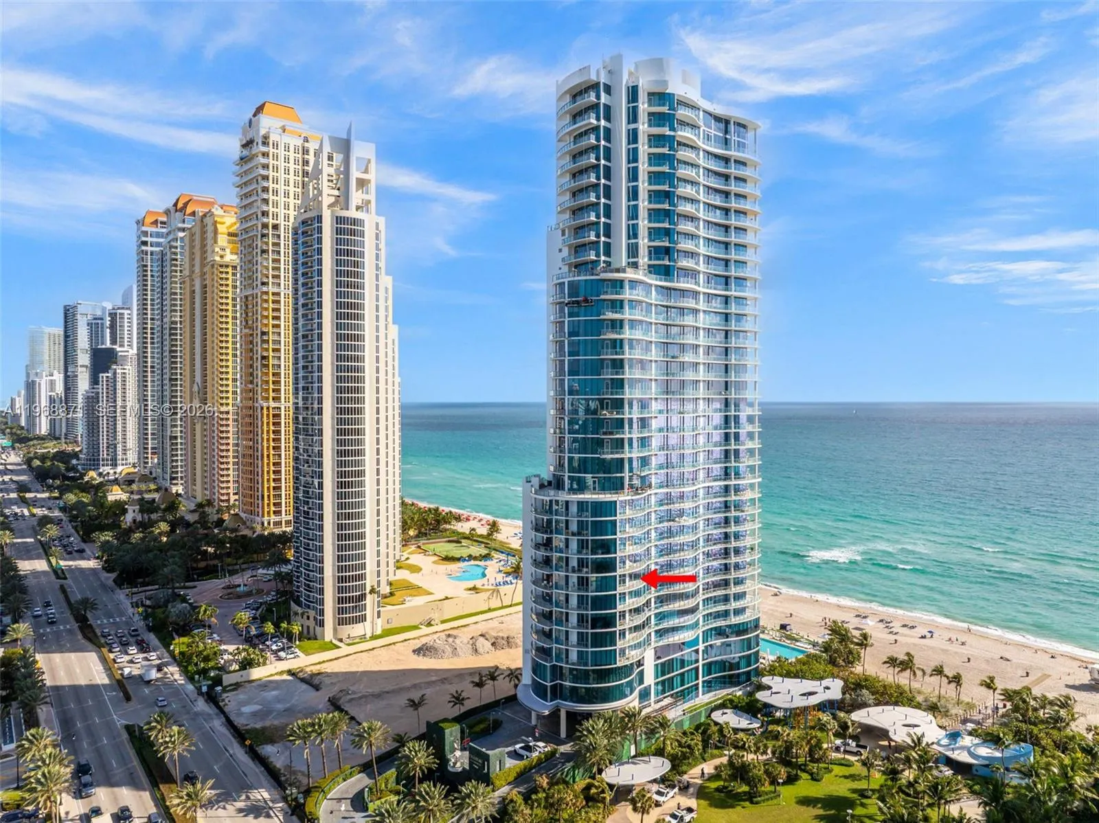 Foto de propiedad en 17475 Collins Avenue 703, Sunny Isles Beach, FL 33160 Sunny Isles Beach con MLS# 