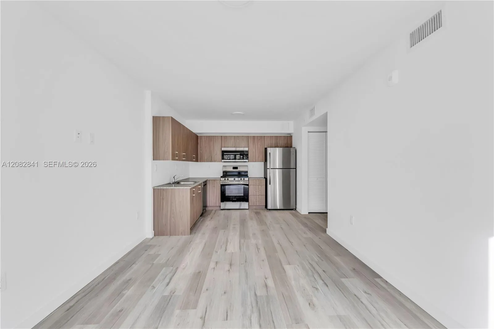 En Renta 175 NW 160th Street 220, North Miami Beach, FL 33169, North Miami Beach, FL 33169