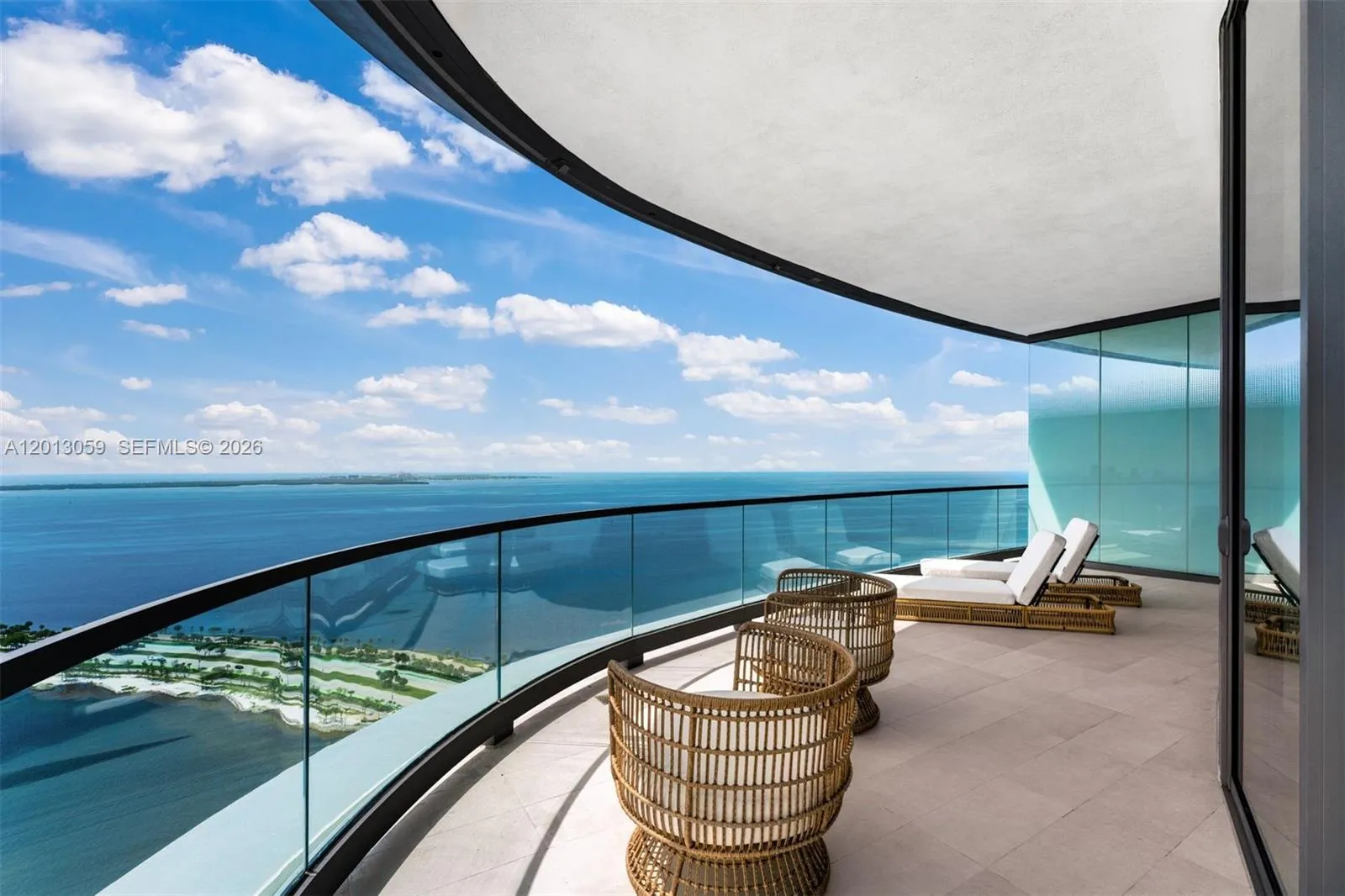Foto de propiedad en 175 SE 25 Road 3601, Miami, FL 33129 Miami con MLS# 