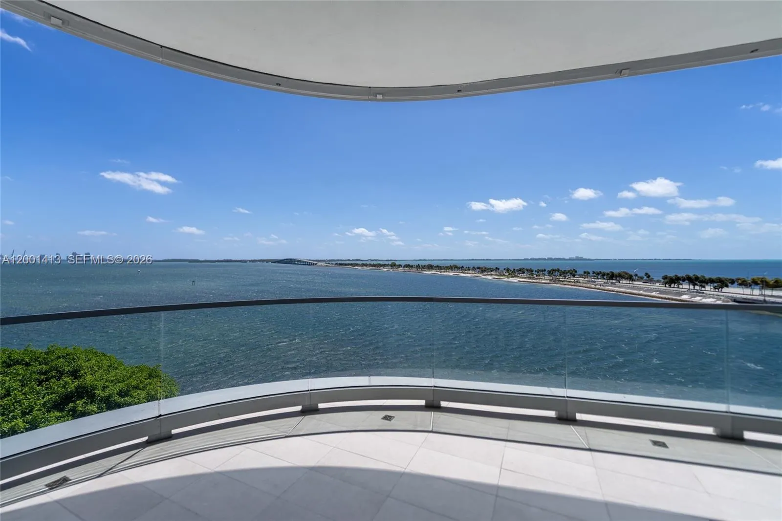 Foto de propiedad en 175 SE 25 Road 501, Miami, FL 33129 Miami con MLS# 