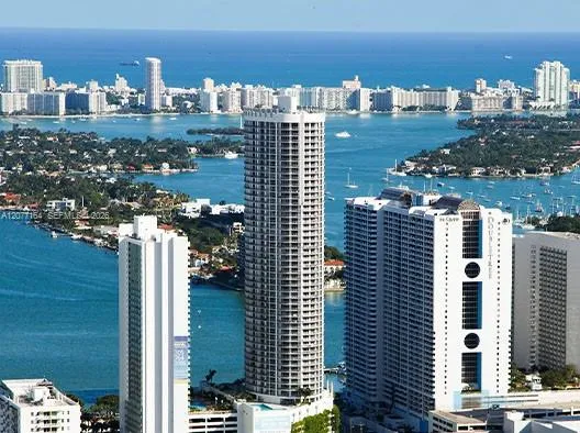 Foto de propiedad en 1750 N Bayshore Drive 1203, Miami, FL 33132 Miami con MLS#