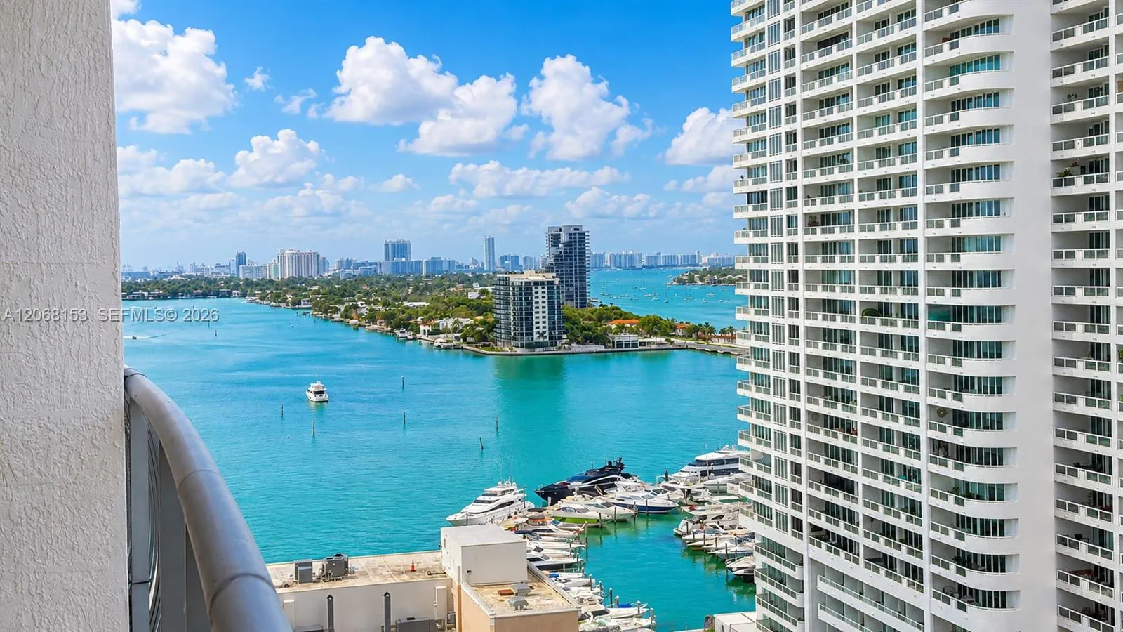 Foto de propiedad en 1750 N Bayshore Drive 1908, Miami, FL 33132 Miami con MLS# 