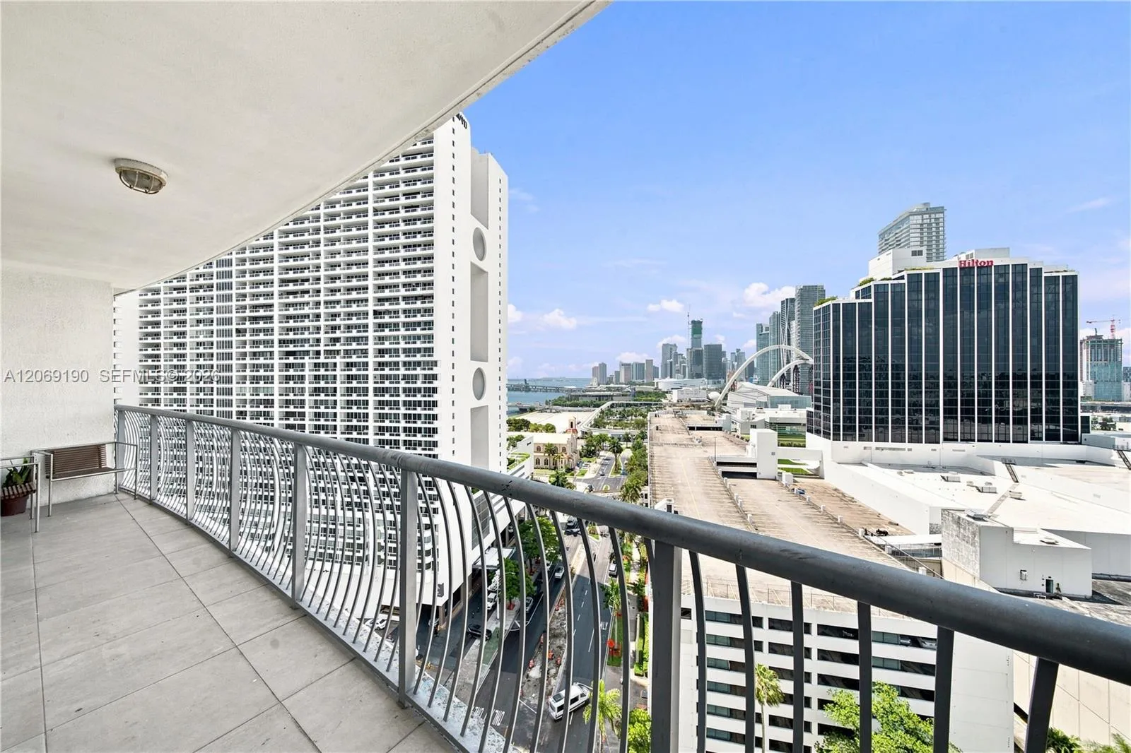 Foto de propiedad en 1750 N Bayshore Drive 1912, Miami, FL 33132 Miami con MLS#