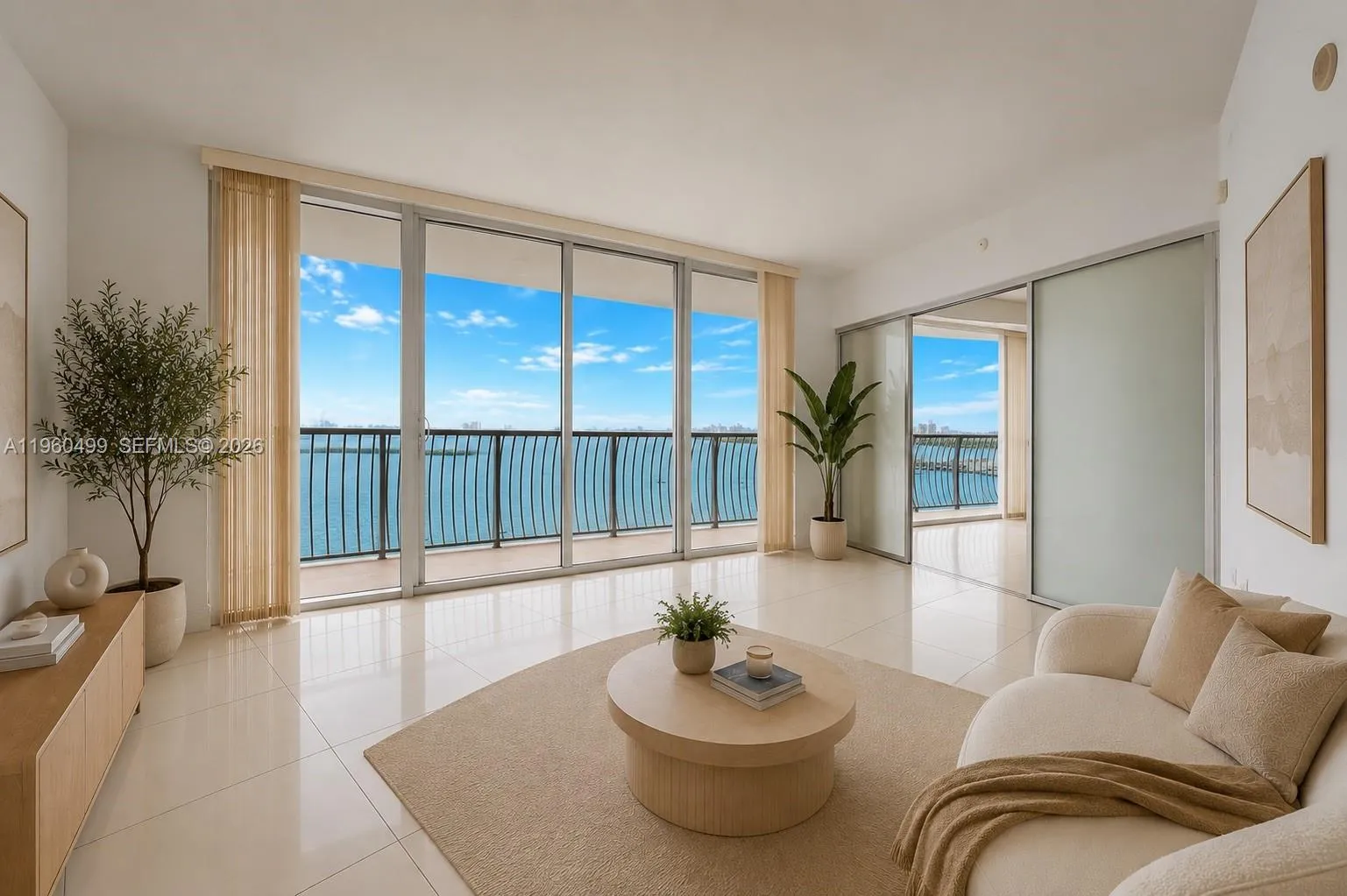 Foto de propiedad en 1750 N Bayshore Drive 2001, Miami, FL 33132 Miami con MLS#