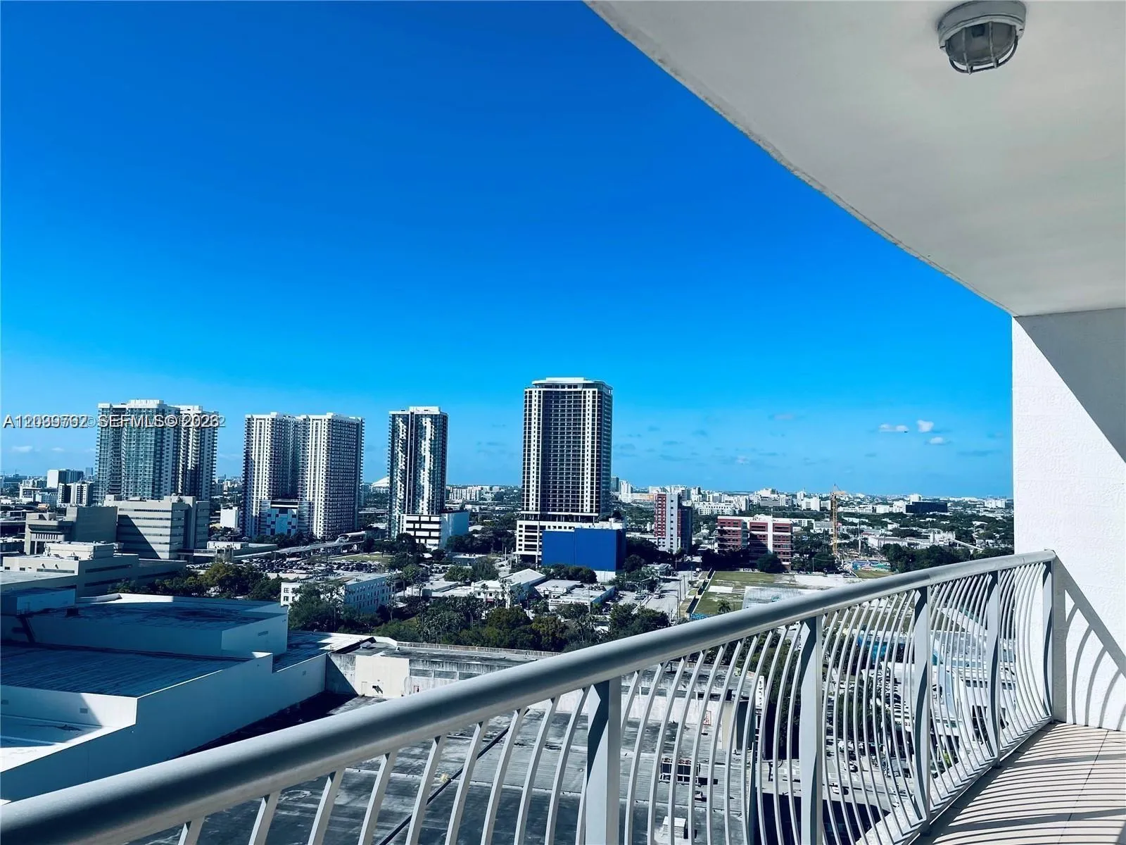 Foto de propiedad en 1750 N Bayshore Drive 2112, Miami, FL 33132 Miami con MLS# 