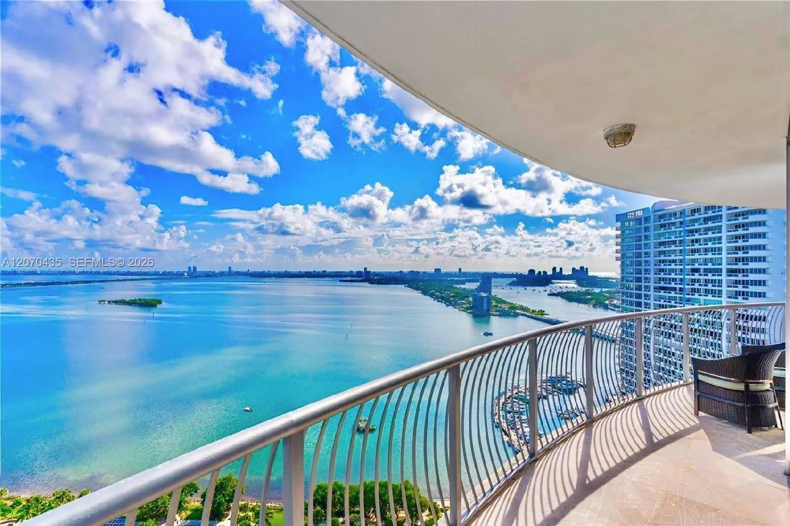 Foto de propiedad en 1750 N Bayshore Drive 2202, Miami, FL 33132 Miami con MLS# 