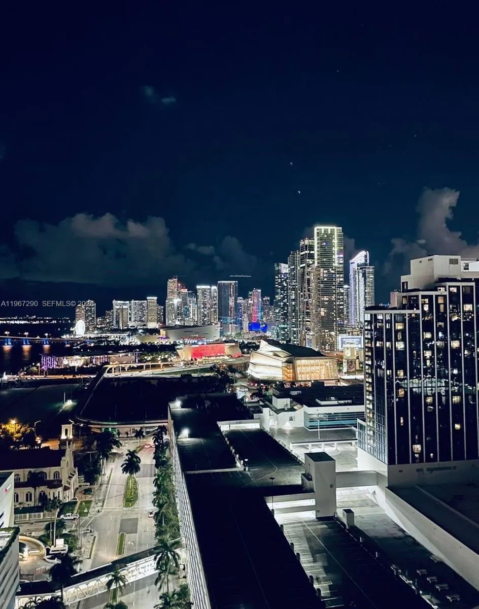 Foto de propiedad en 1750 N Bayshore Drive 2710, Miami, FL 33132 Miami con MLS# 