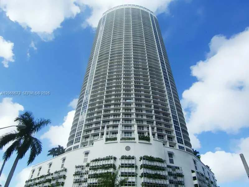 Foto de propiedad en 1750 N Bayshore Drive 2909, Miami, FL 33132 Miami con MLS# 
