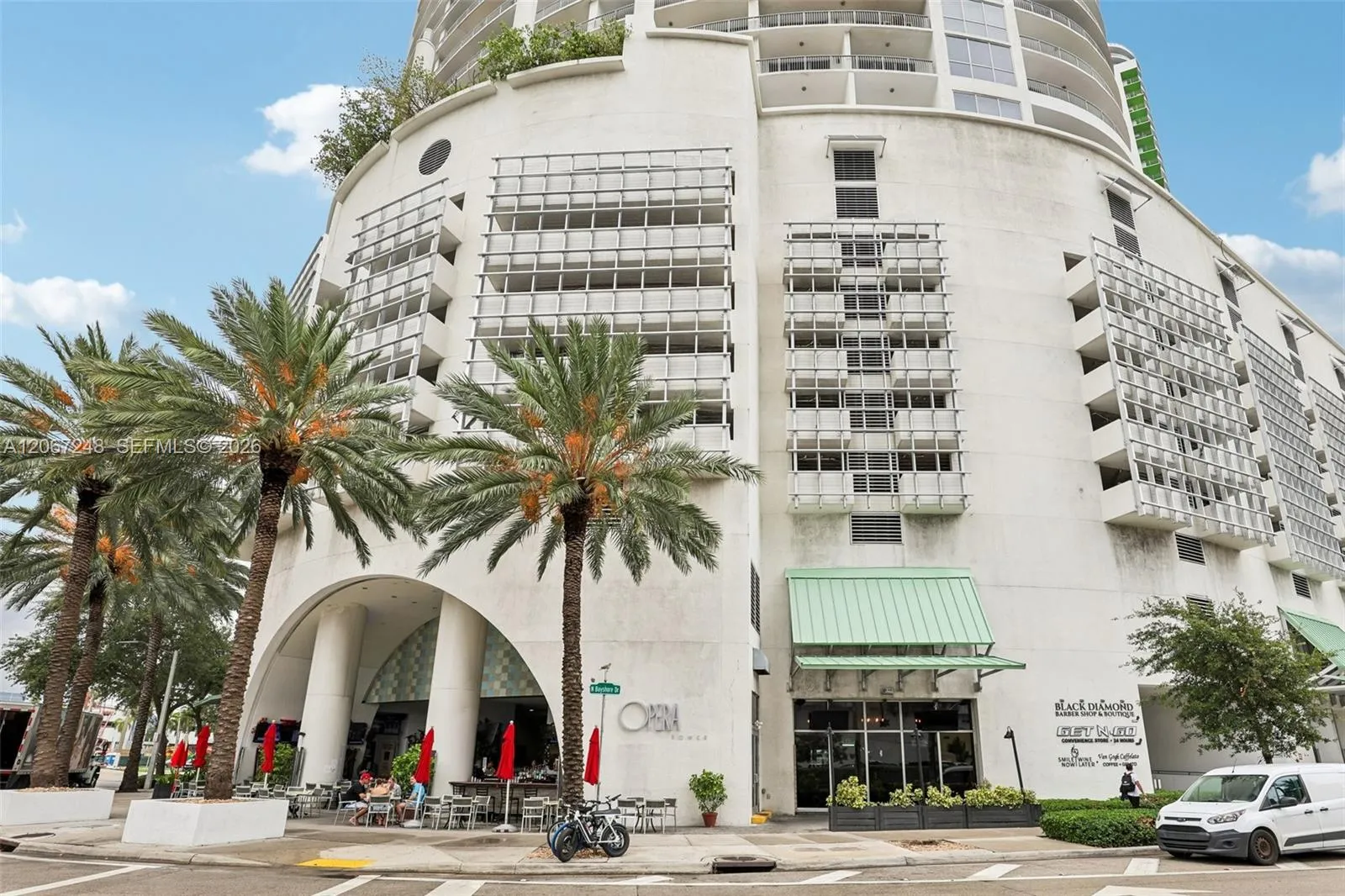 Foto de propiedad en 1750 N Bayshore Drive 3207, Miami, FL 33132 Miami con MLS# 