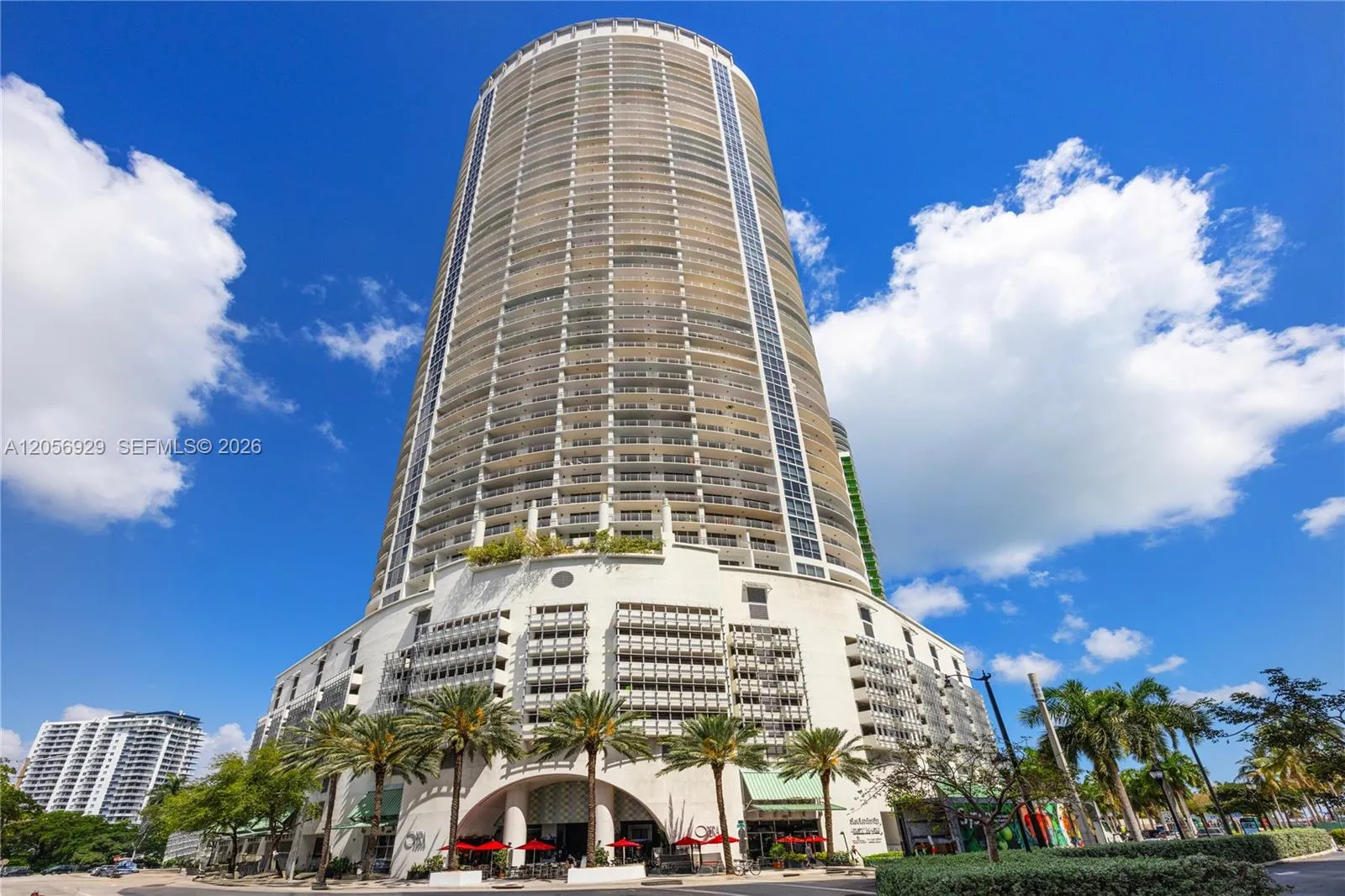 Foto de propiedad en 1750 N Bayshore Drive 3310, Miami, FL 33132 Miami con MLS# 
