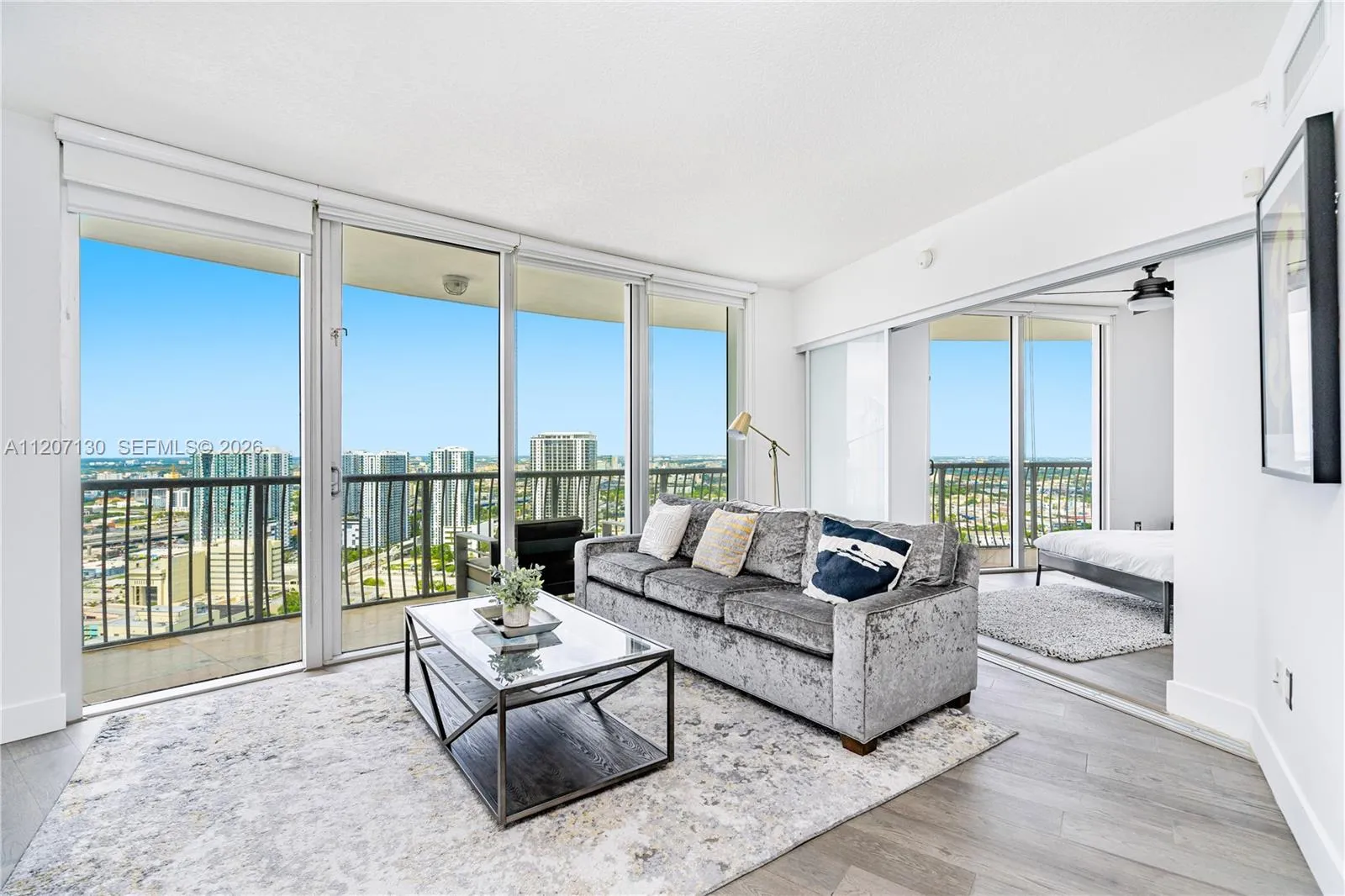 Foto de propiedad en 1750 N Bayshore Drive 3914, Miami, FL 33132 Miami con MLS# 