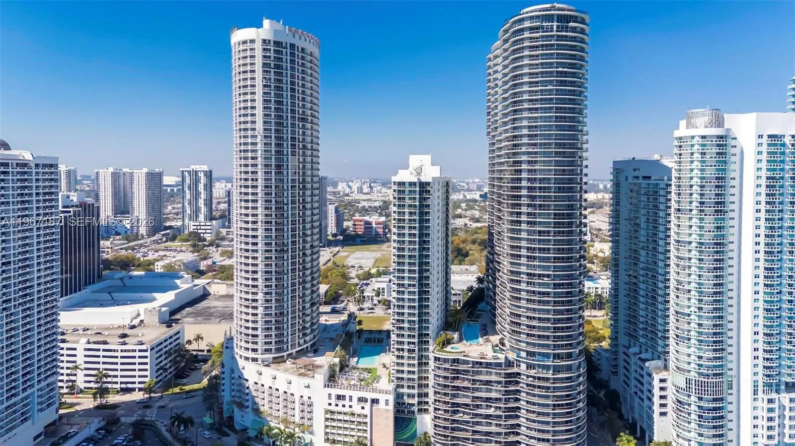 Foto de propiedad en 1750 N Bayshore Drive 4507, Miami, FL 33132 Miami con MLS# 