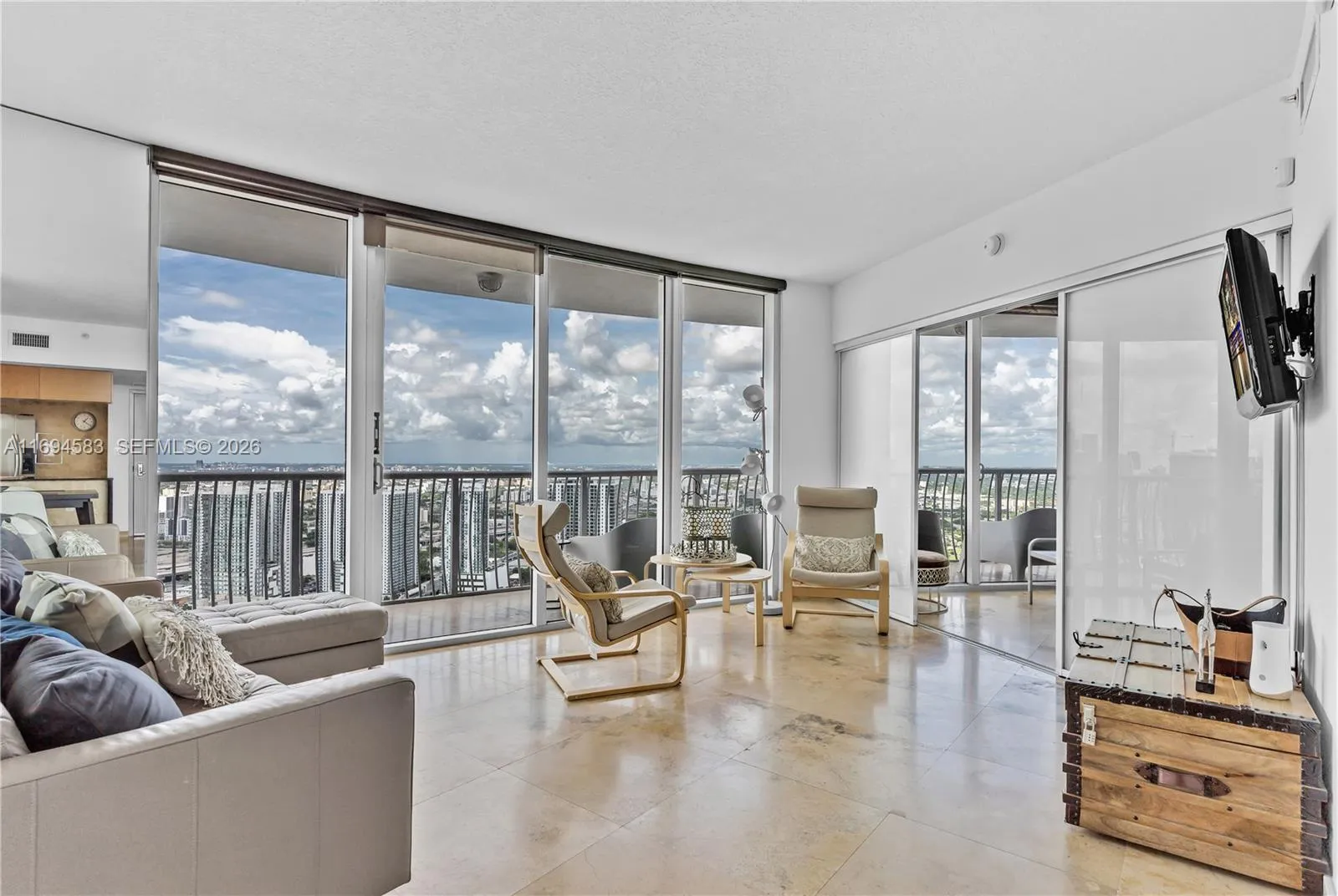 Foto de propiedad en 1750 N Bayshore Drive 5014, Miami, FL 33132 Miami con MLS#