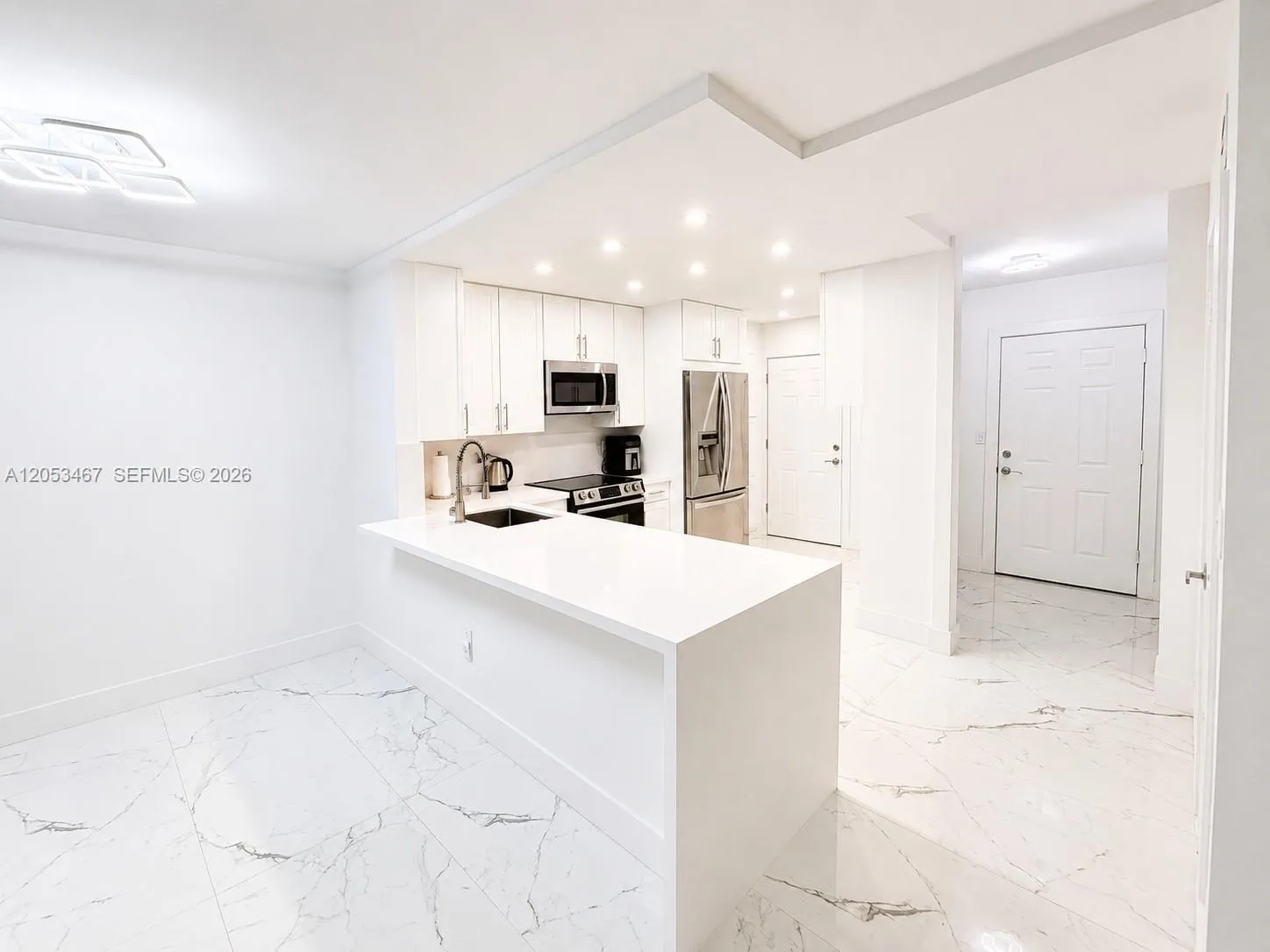 Foto de propiedad en 1750 NE 191st Street 605-1, Miami, FL 33179 Miami con MLS# 