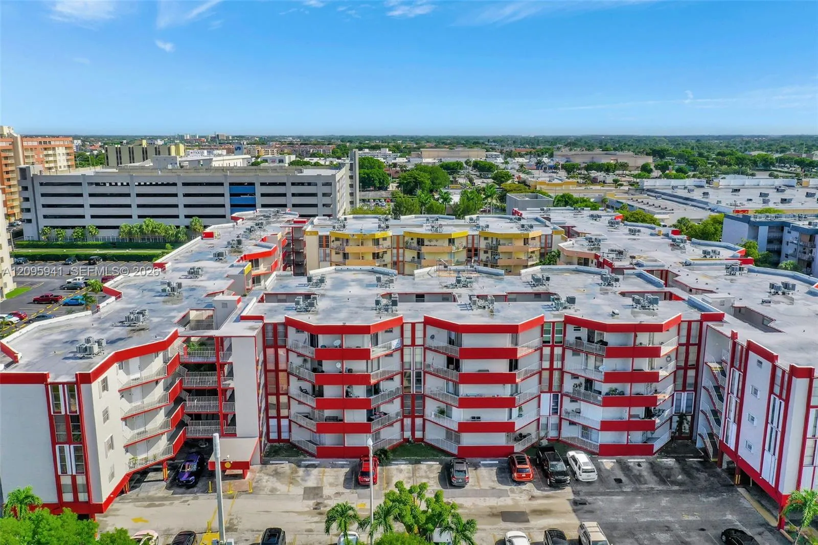 En Renta 1750 W 46th Street 437, Hialeah, FL 33012, Hialeah, FL 33012