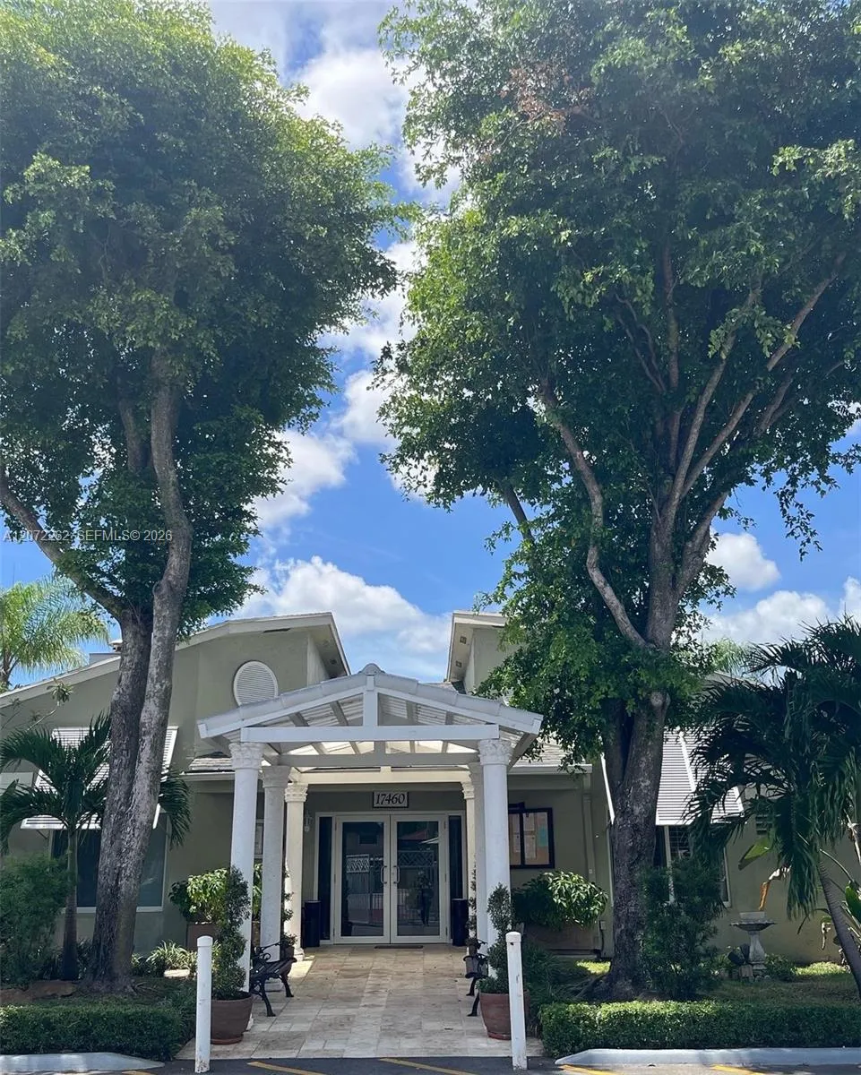 En Renta 17515 NW 67th Court E-22, Hialeah, FL 33015, Hialeah, FL 33015