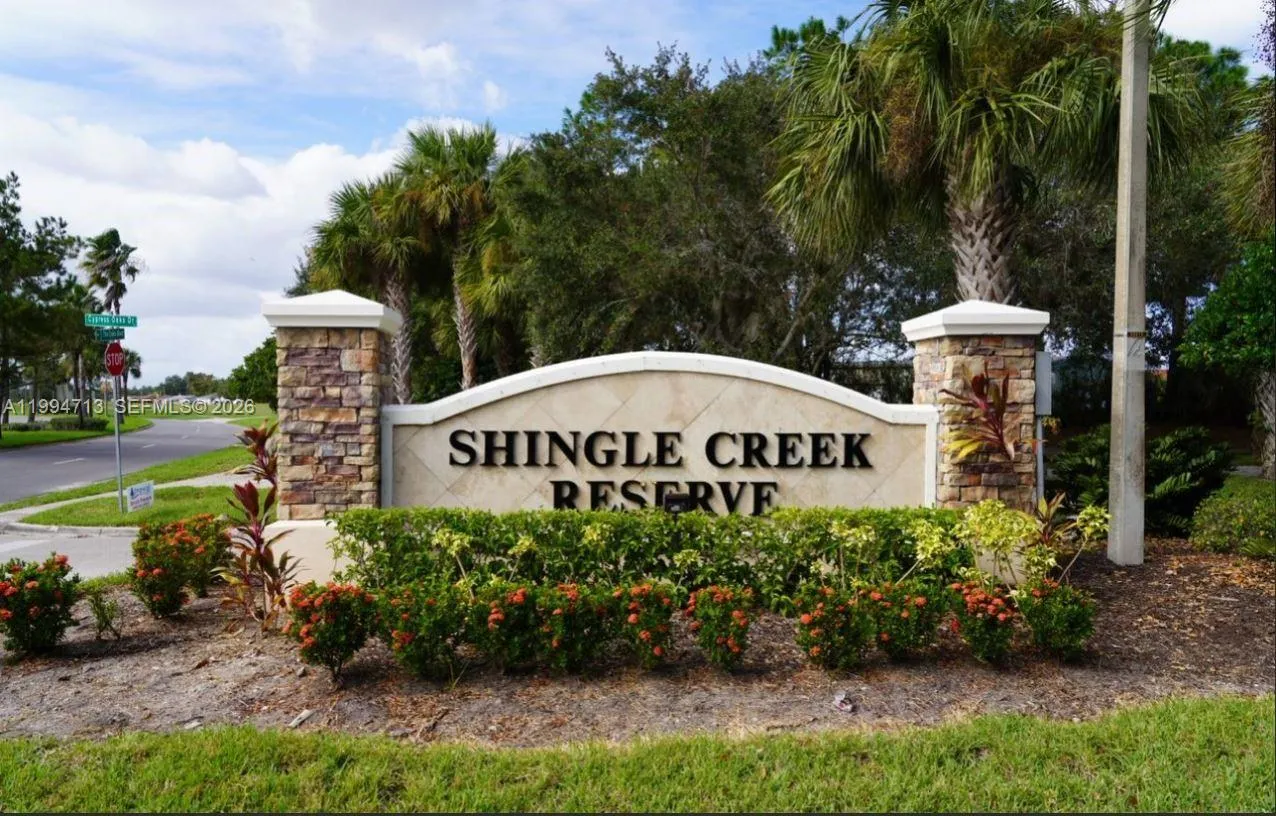 Foto de propiedad en 1754 Boat Launch Road, Kissimmee, FL 34746 Kissimmee con MLS# 