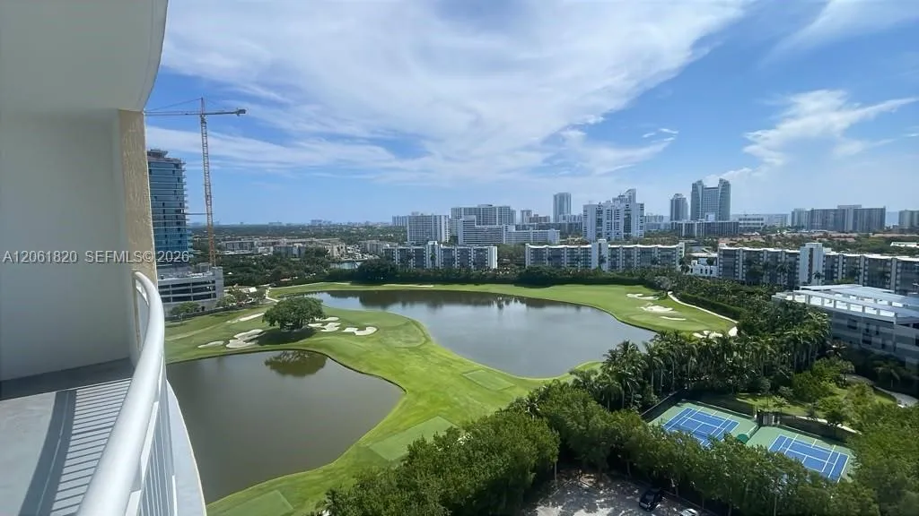 Foto de propiedad en 1755 E Hallandale Beach Boulevard 1605E, Hallandale Beach, FL 33009 Hallandale Beach con MLS#