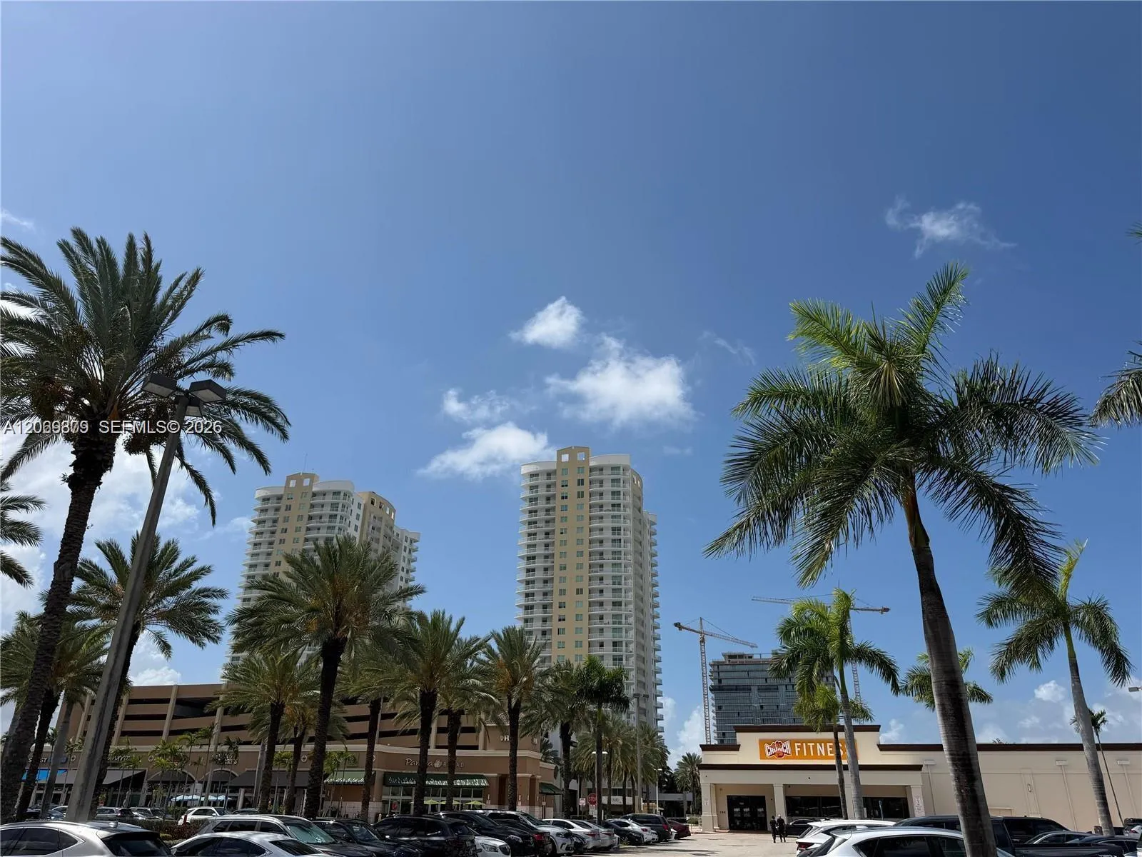 Foto de propiedad en 1755 E Hallandale Beach Boulevard 701E, Hallandale Beach, FL 33009 Hallandale Beach con MLS#