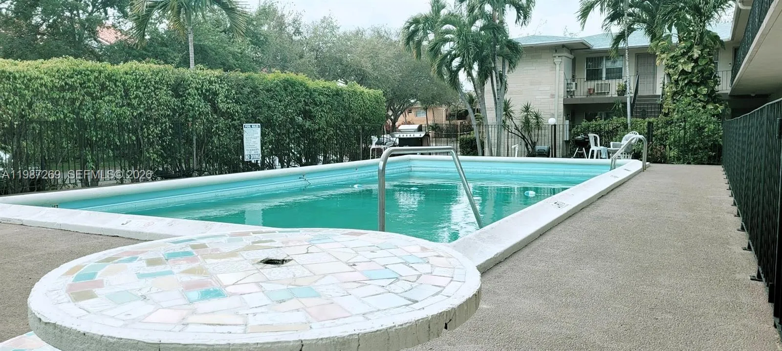 Vendido 1755 NE 116th Road 8, North Miami, FL 33181, North Miami, FL 33181