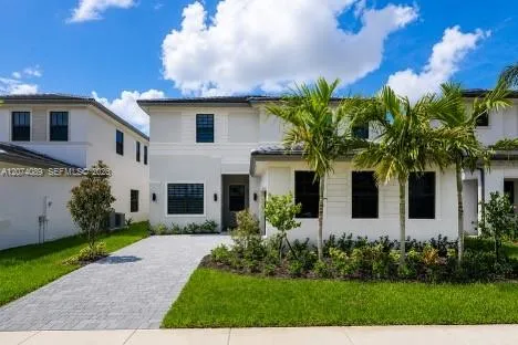 Foto de propiedad en 17552 SW 46th Street 1, Miramar, FL 33029 Miramar con MLS# 