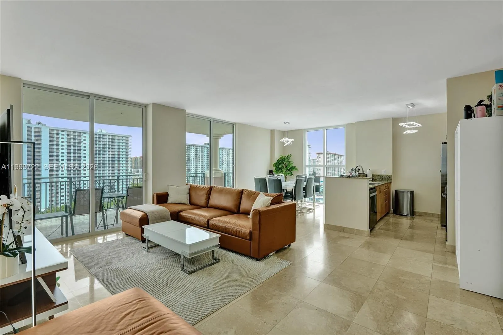 Foto de propiedad en 17555 Atlantic Boulevard 1202, Sunny Isles Beach, FL 33160 Sunny Isles Beach con MLS#