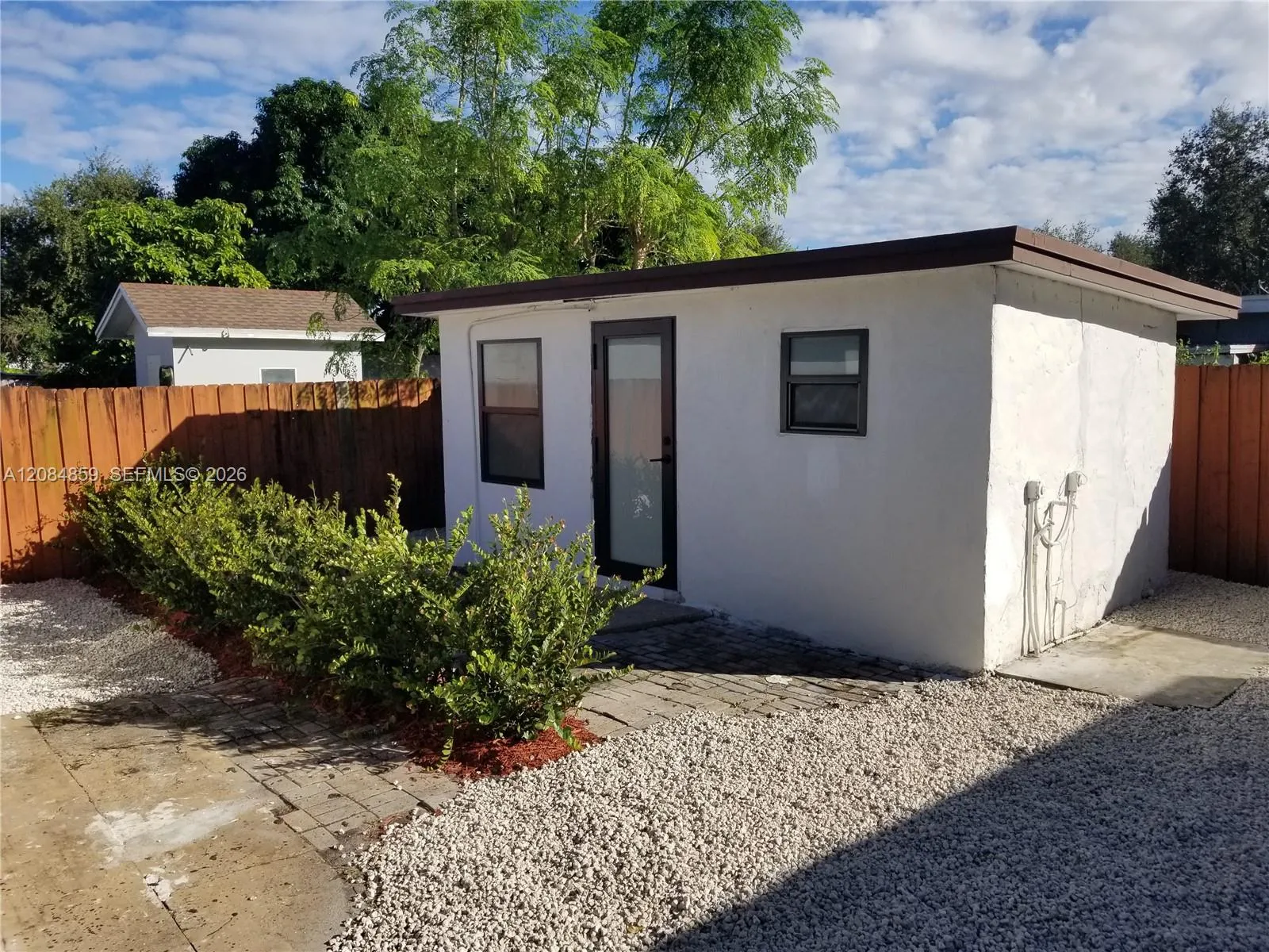 En Renta 1756 NW 94th Street 2, Miami, FL 33147, Miami, FL 33147