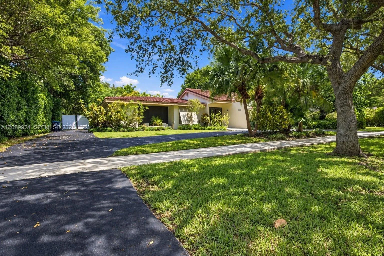 En Venta 17631 SW 77th Avenue, Palmetto Bay, FL 33157, Palmetto Bay, FL 33157
