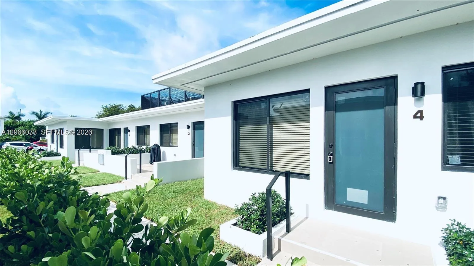 Foto de propiedad en 1765 Normandy Drive, Miami Beach, FL 33141 Miami Beach con MLS# 