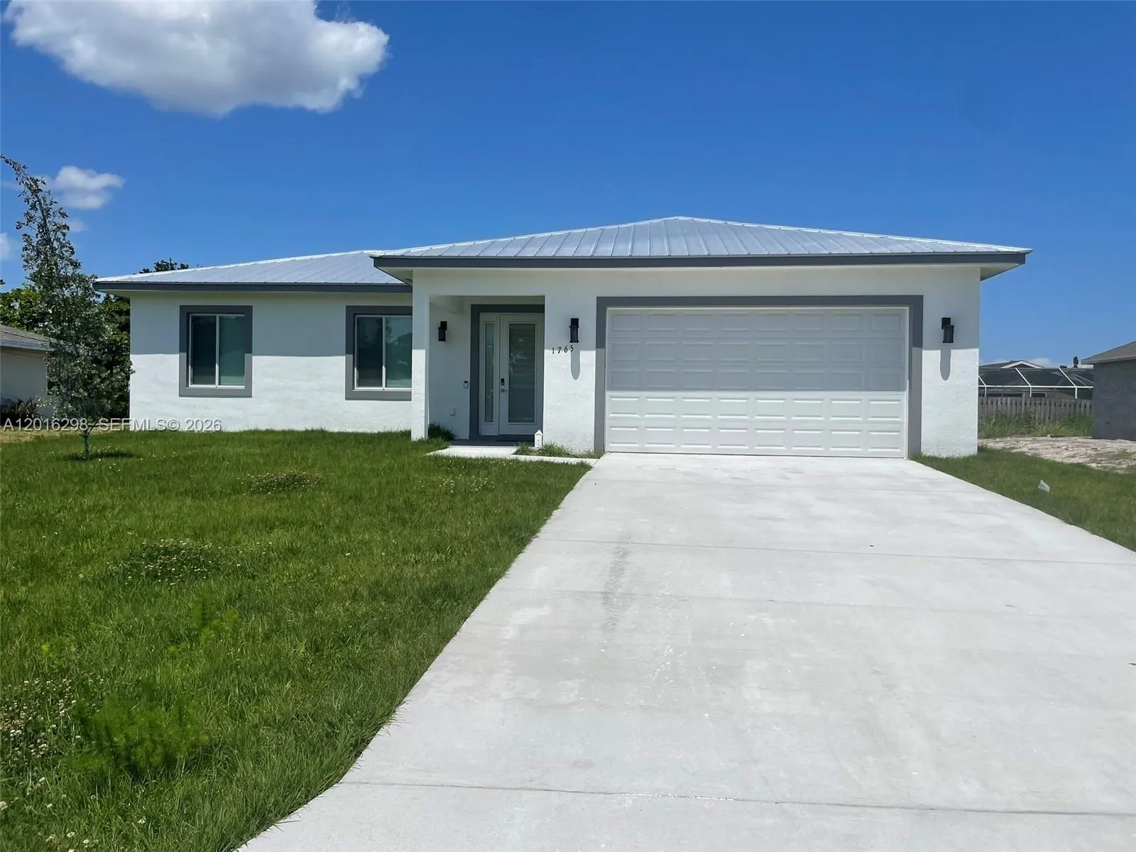 Foto de propiedad en 1765 SE Aires Lane, Port St. Lucie, FL 34984 Port St. Lucie con MLS# 