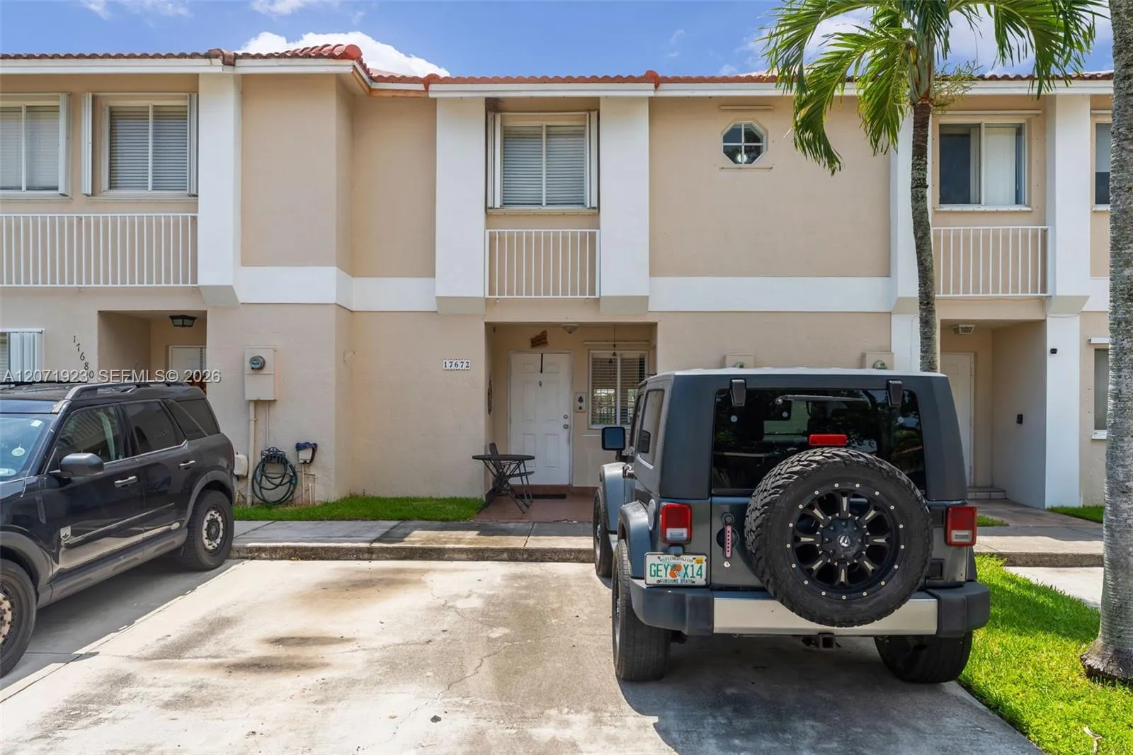 Foto de propiedad en 17672 SW 139th Court, Miami, FL 33177 Miami con MLS# 