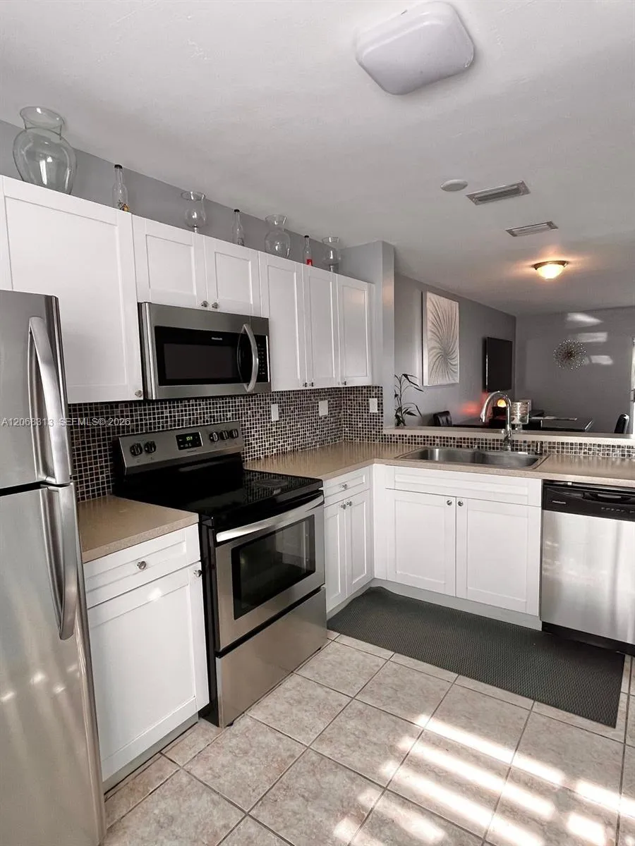 En Venta 17722 SW 141st Court, Miami, FL 33177, Miami, FL 33177