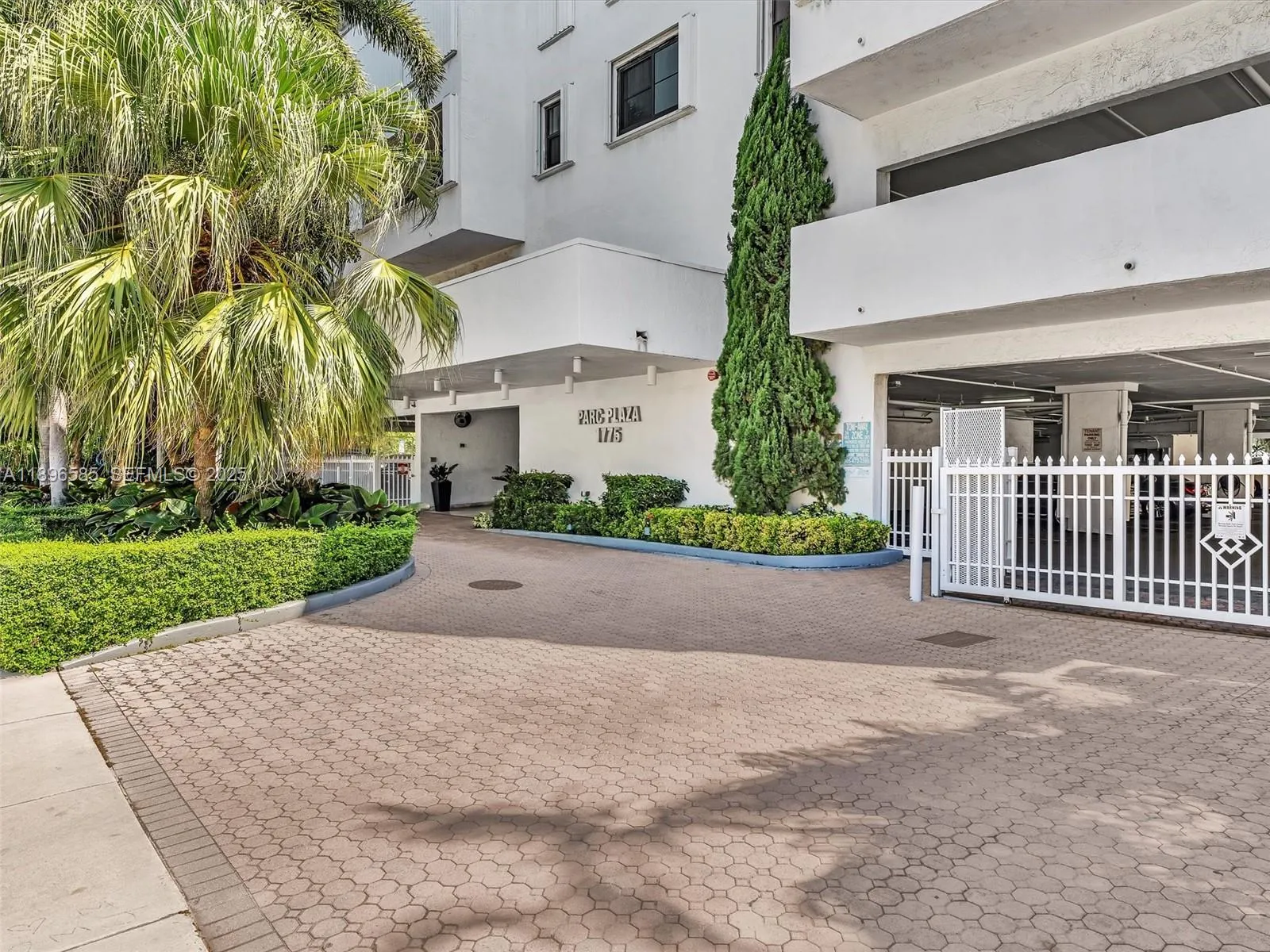 Foto de propiedad en 1775 Washington Avenue 8B, Miami Beach, FL 33139 Miami Beach con MLS# 