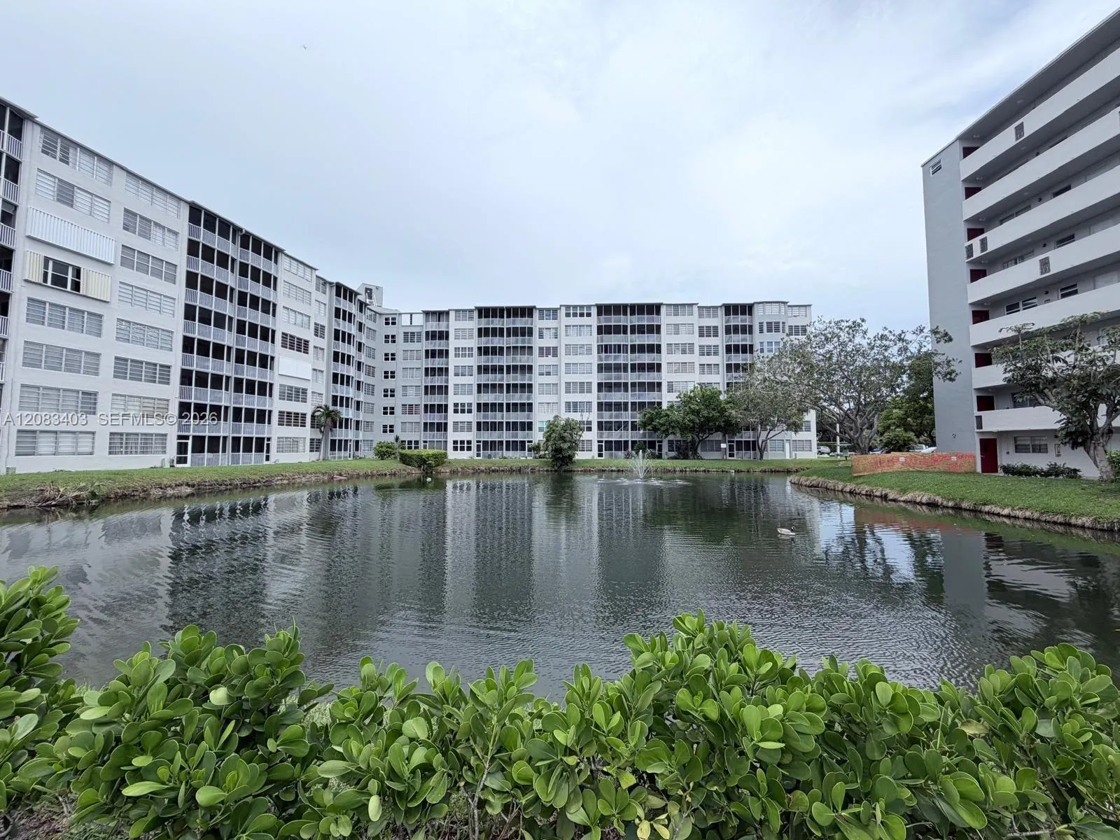Foto de propiedad en 1780 NE 191st Street 712-2, Miami, FL 33179 Miami con MLS# 