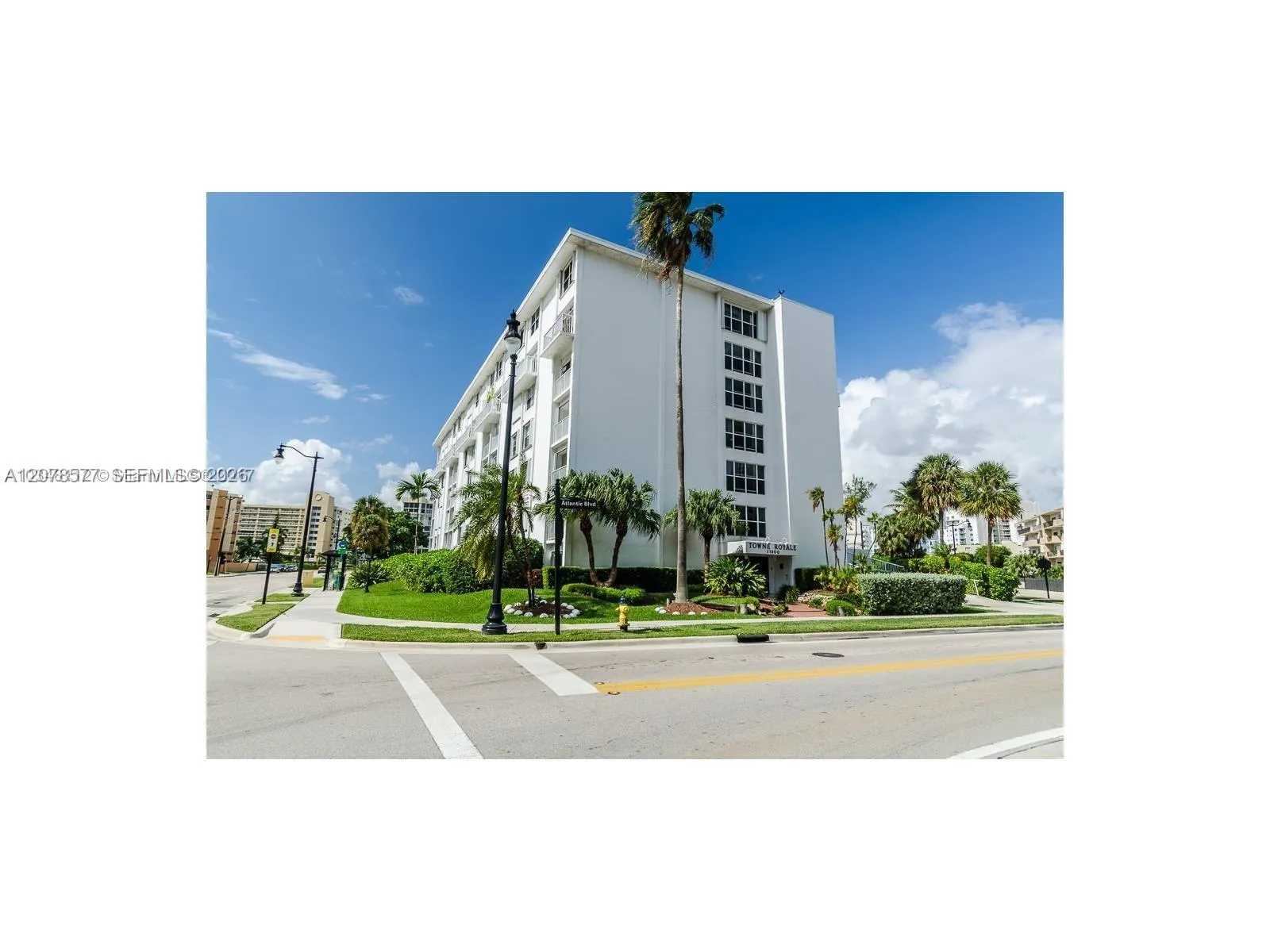 Foto de propiedad en 17800 Atlantic Boulevard 203, Sunny Isles Beach, FL 33160 Sunny Isles Beach con MLS# 