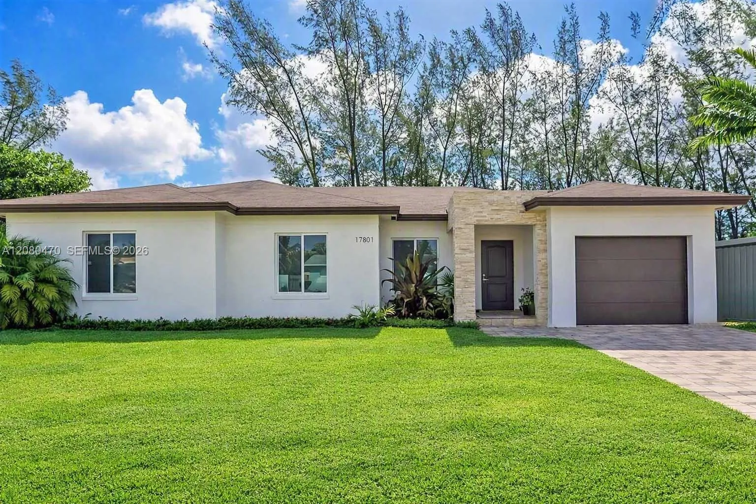 En Venta 17801 SW 108th Court, Miami, FL 33157, Miami, FL 33157