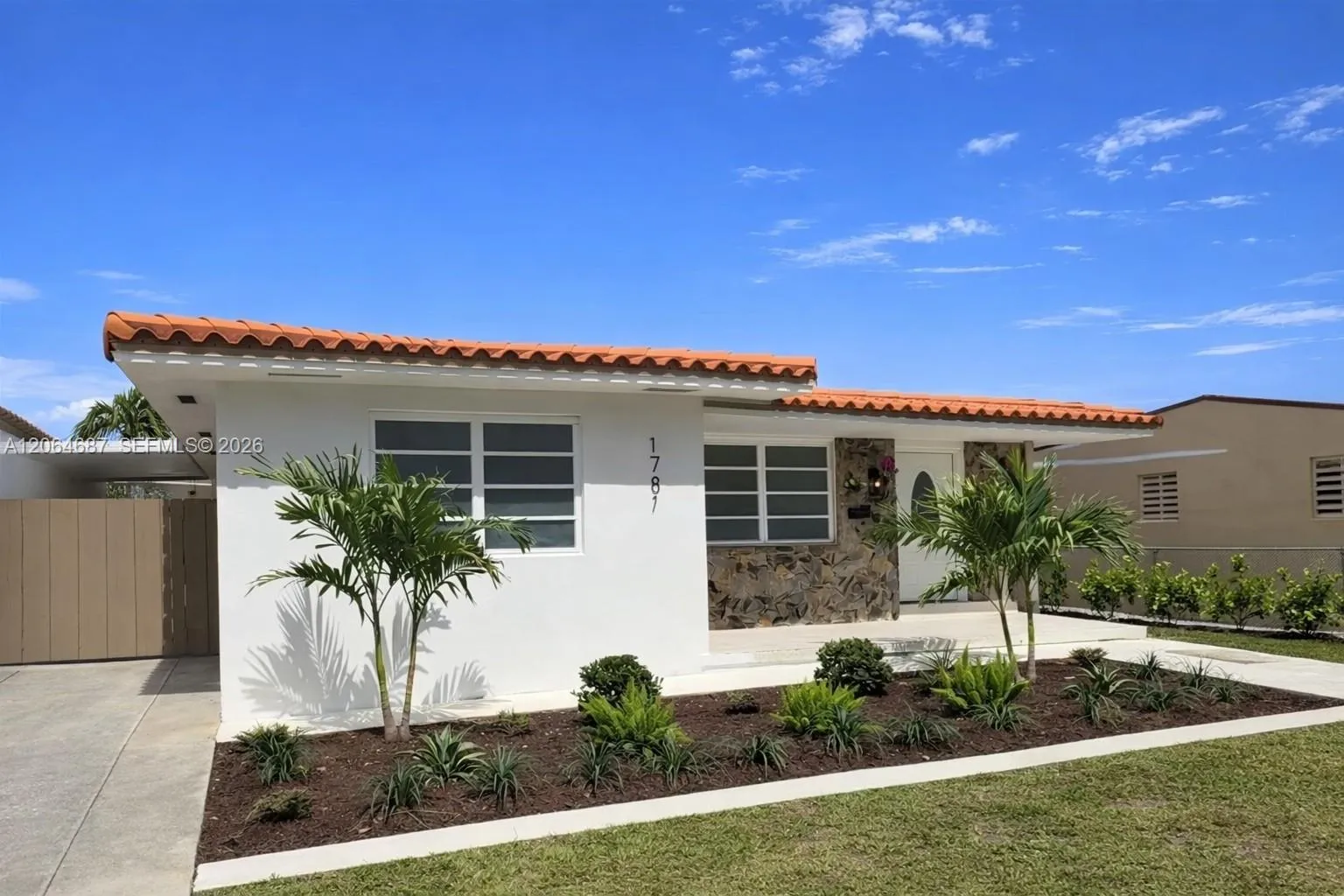 Foto de propiedad en 1781 SW 13th Street, Miami, FL 33145 Miami con MLS# 